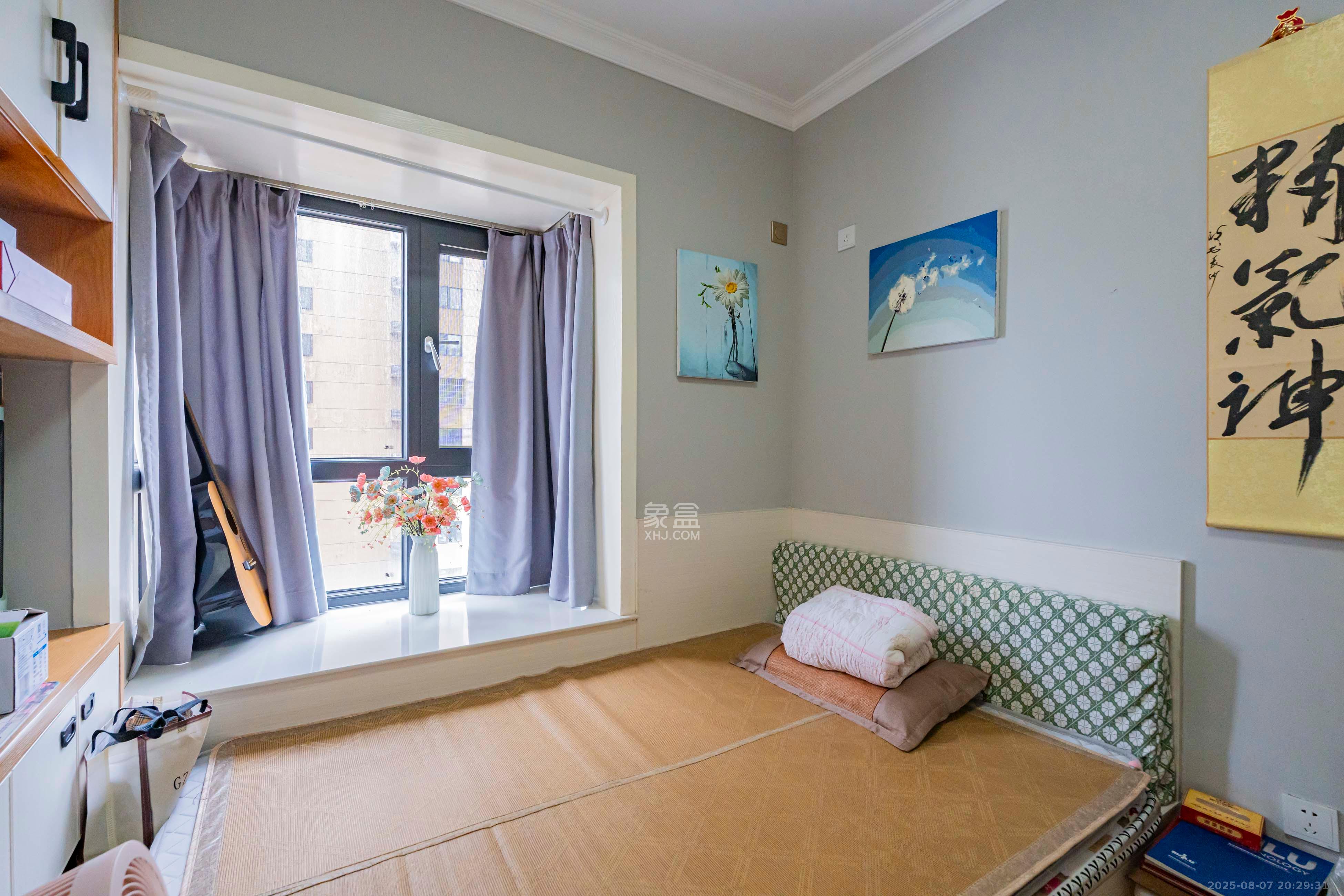 尚上美寓  2室2厅1卫    74.5万卧室