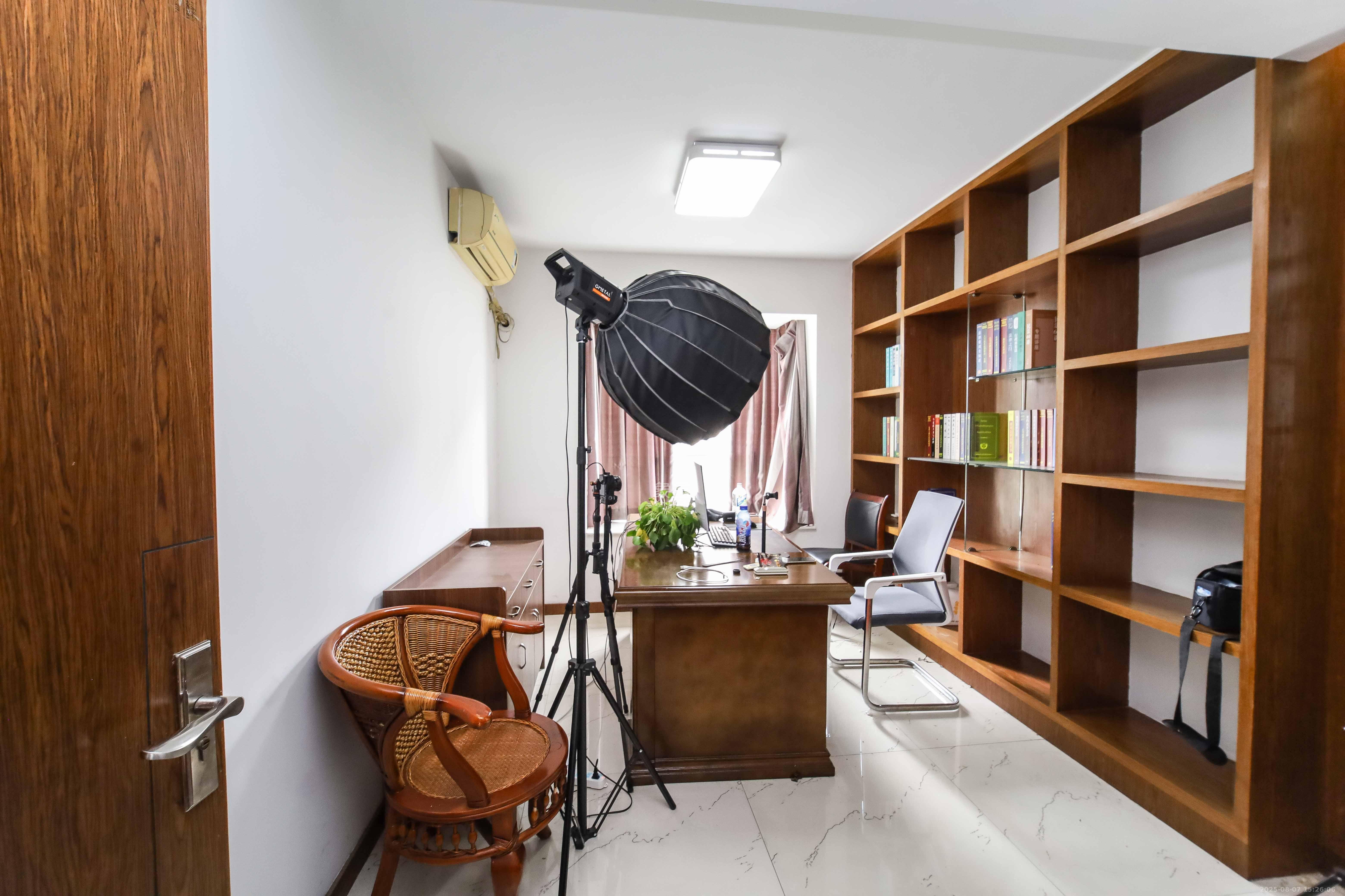 诺亚方舟大厦 4室2厅1卫 79.8万 诺亚方舟大厦 4室2厅1卫 79.8万其他