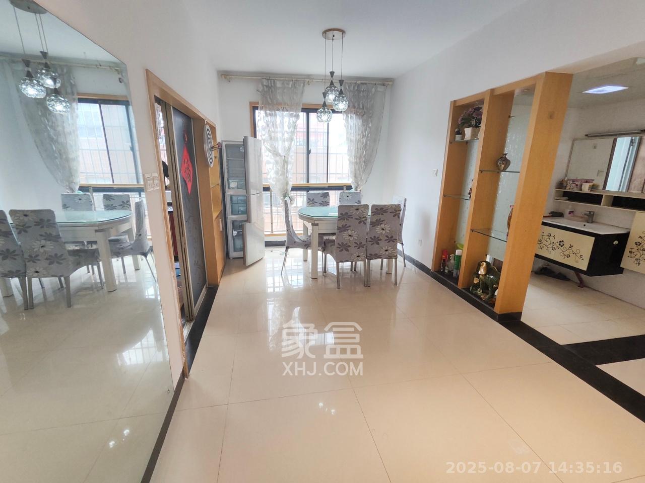 加加大街（华景苑）  3室2厅2卫    2800.0元/月室内图