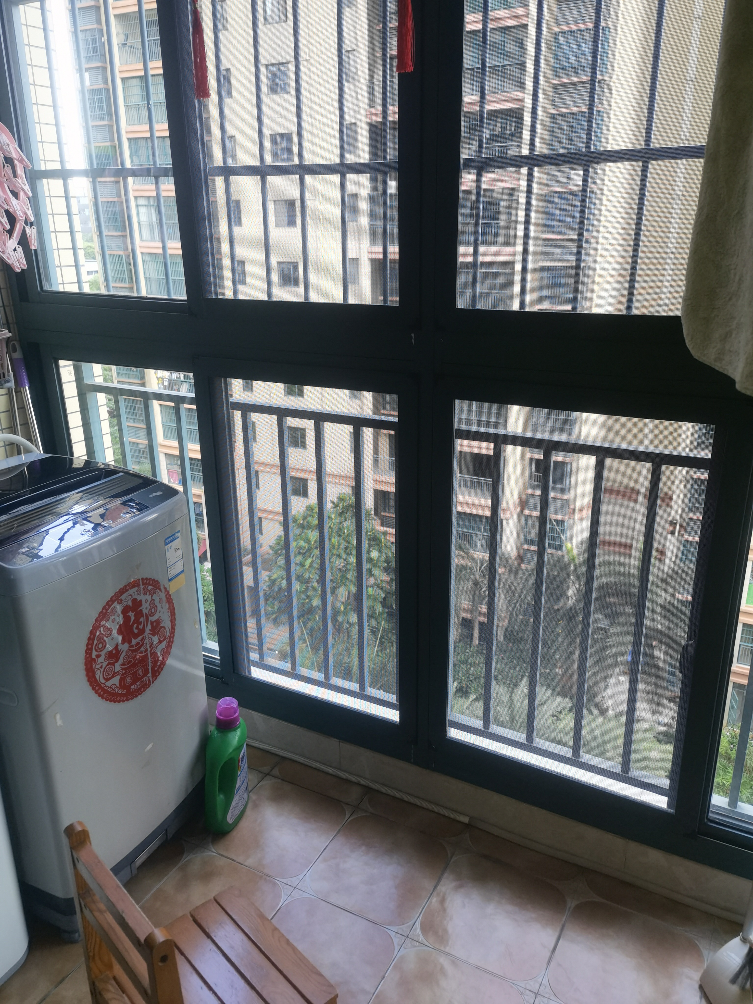 南海幸福城  3室2厅1卫   3400.00元/月室内图