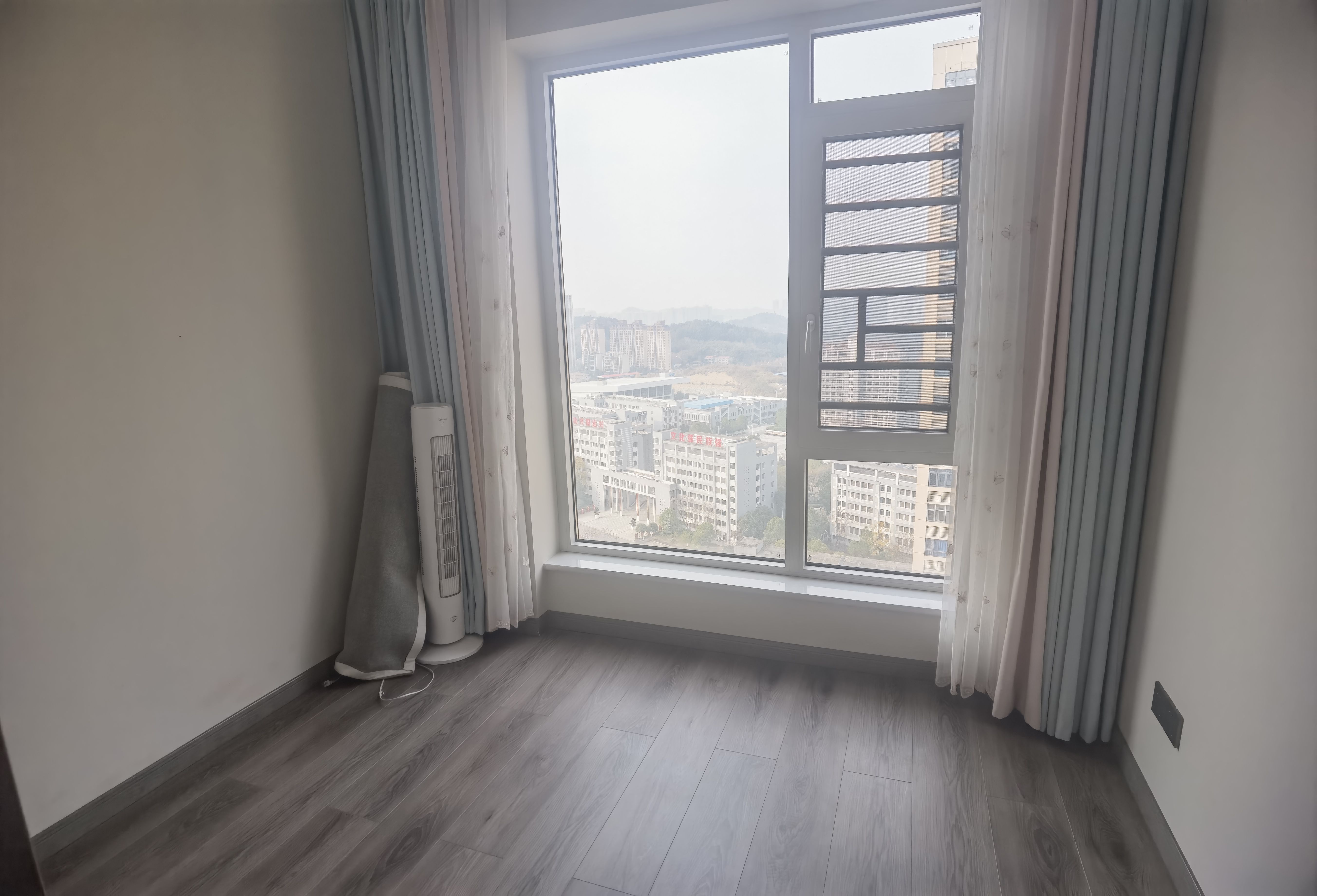 百弘学府城 4室2厅2卫 3000.0元/月 百弘学府城 4室2厅2卫 3000.0元/月室内图