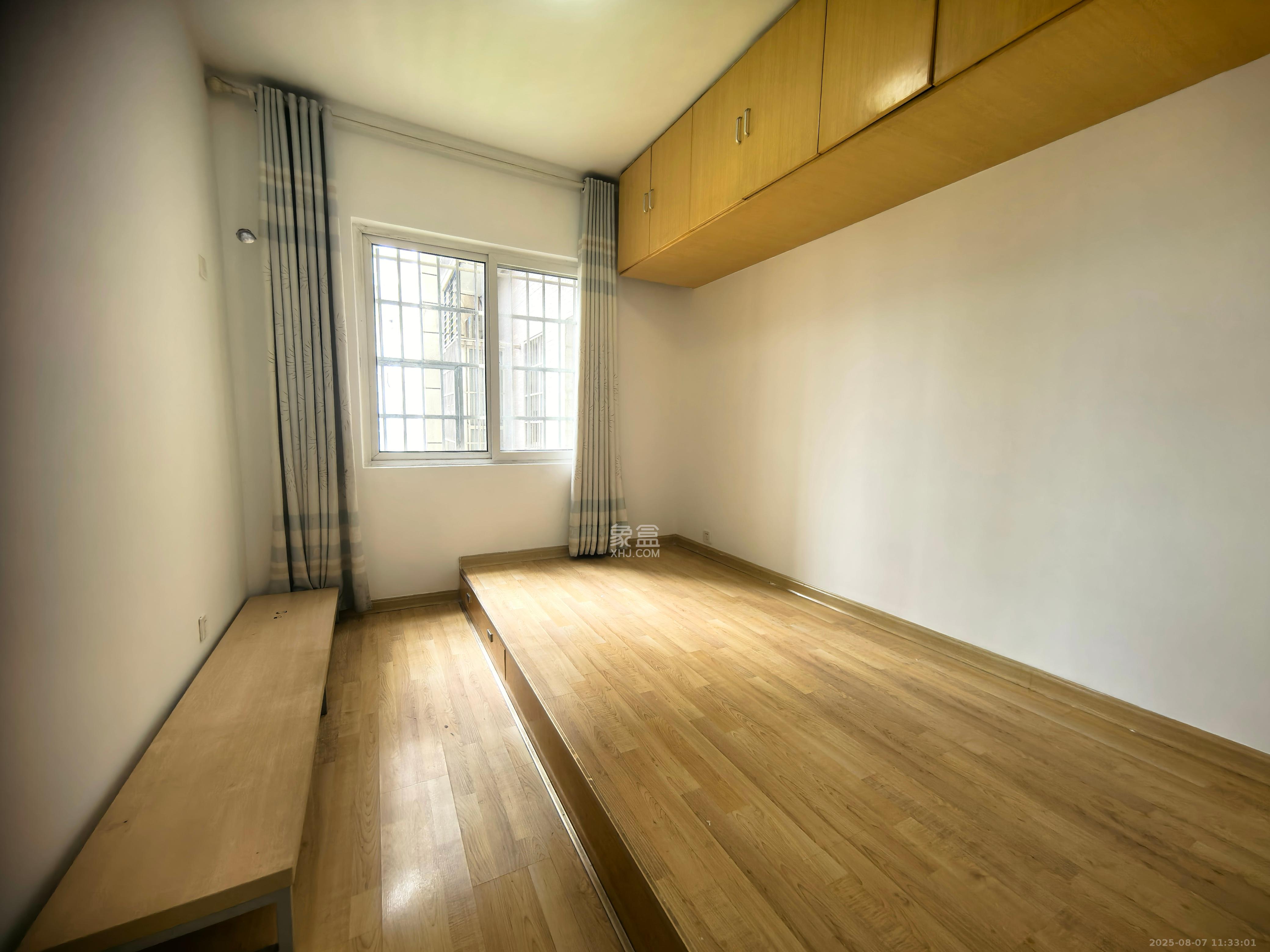 未来蜂巢 1室2厅2卫 1900.0元/月 未来蜂巢 1室2厅2卫 1900.0元/月室内图