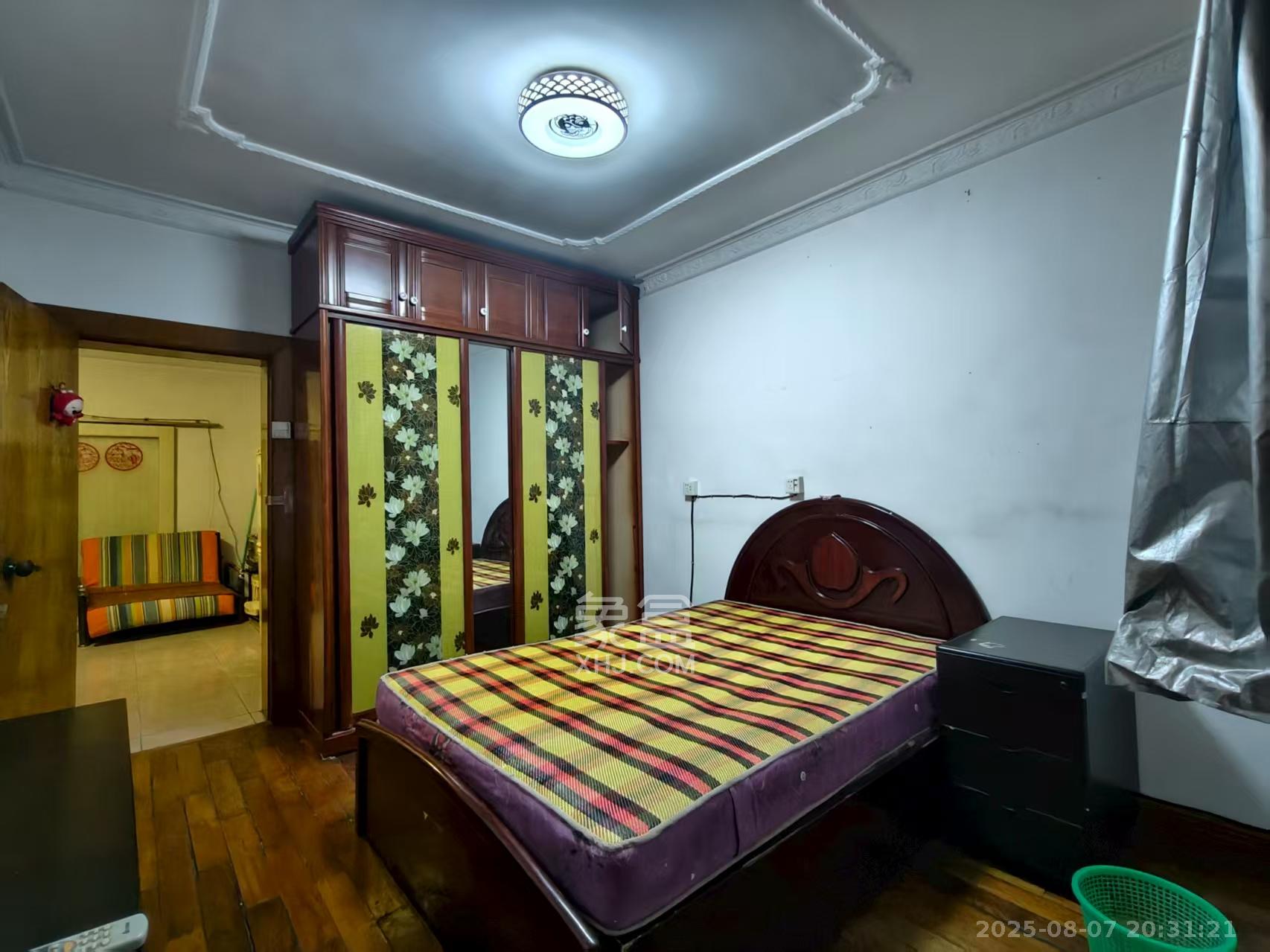 蒋家垅社区  2室1厅1卫    1200.0元/月室内图