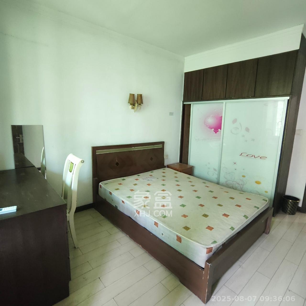 中南汽车世界 2室2厅1卫 1000.0元/月 中南汽车世界 2室2厅1卫 1000.0元/月室内图