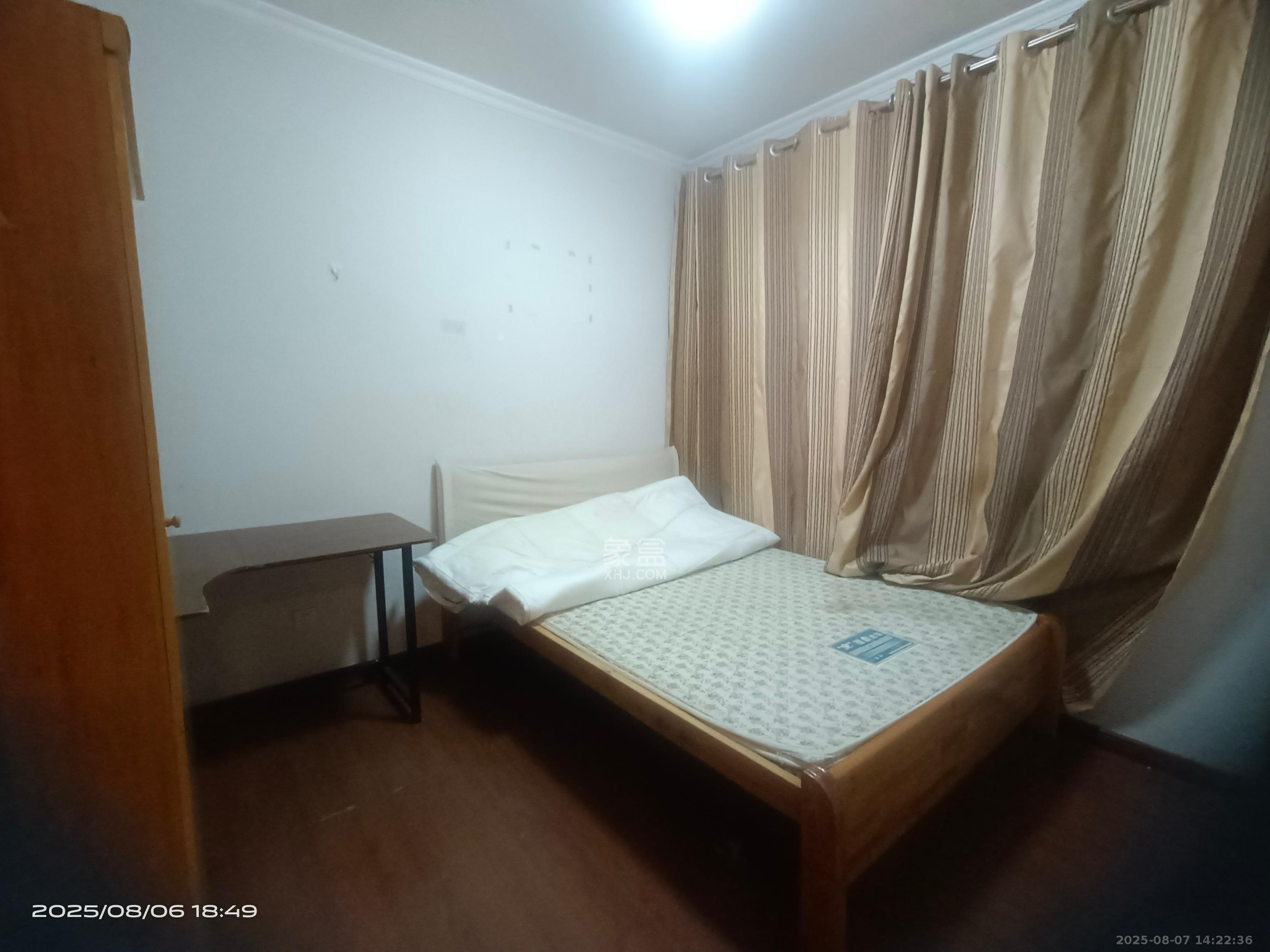 万科金域华府三四期  3室2厅1卫    2200.0元/月 万科金域华府三四期  3室2厅1卫    2200.0元/月室内图