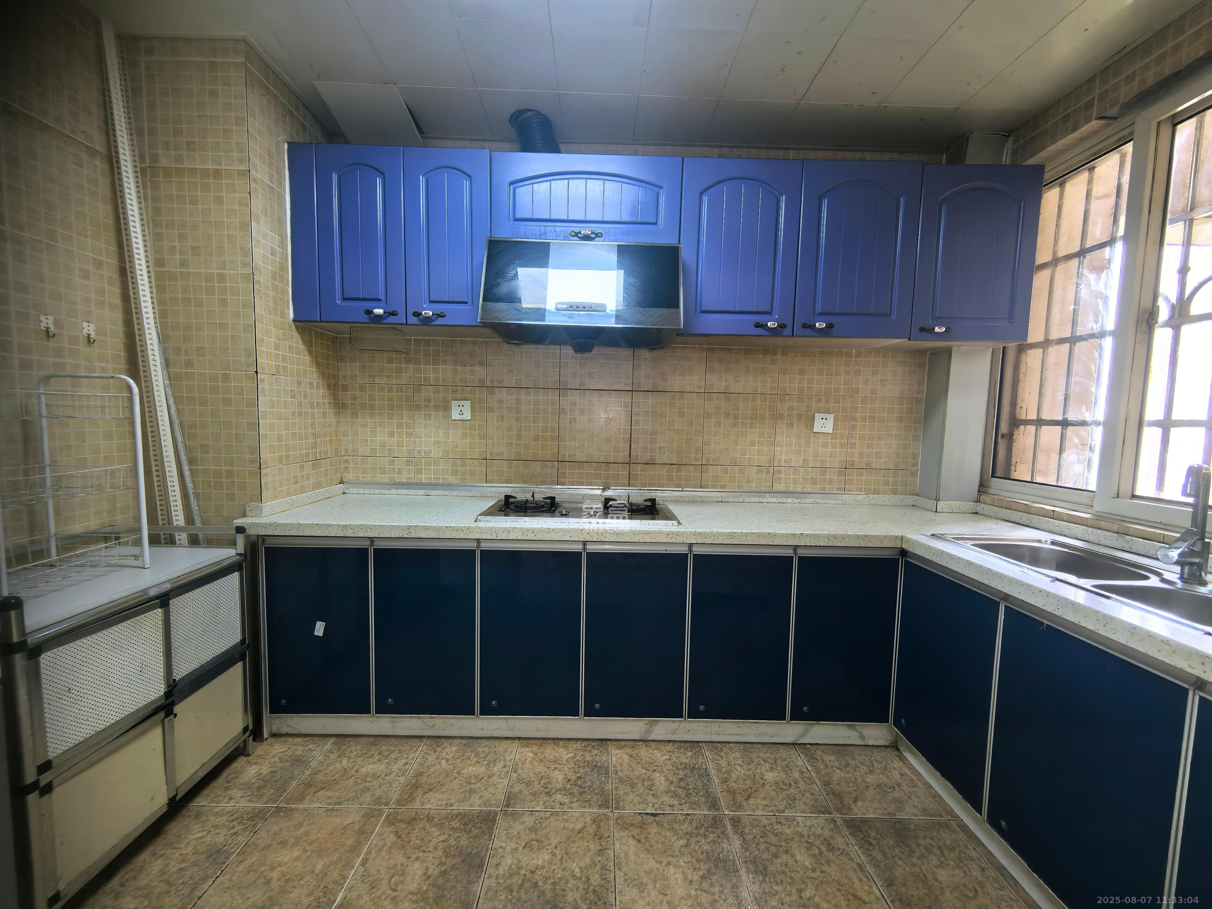 未来蜂巢 1室2厅2卫 1900.0元/月 未来蜂巢 1室2厅2卫 1900.0元/月室内图