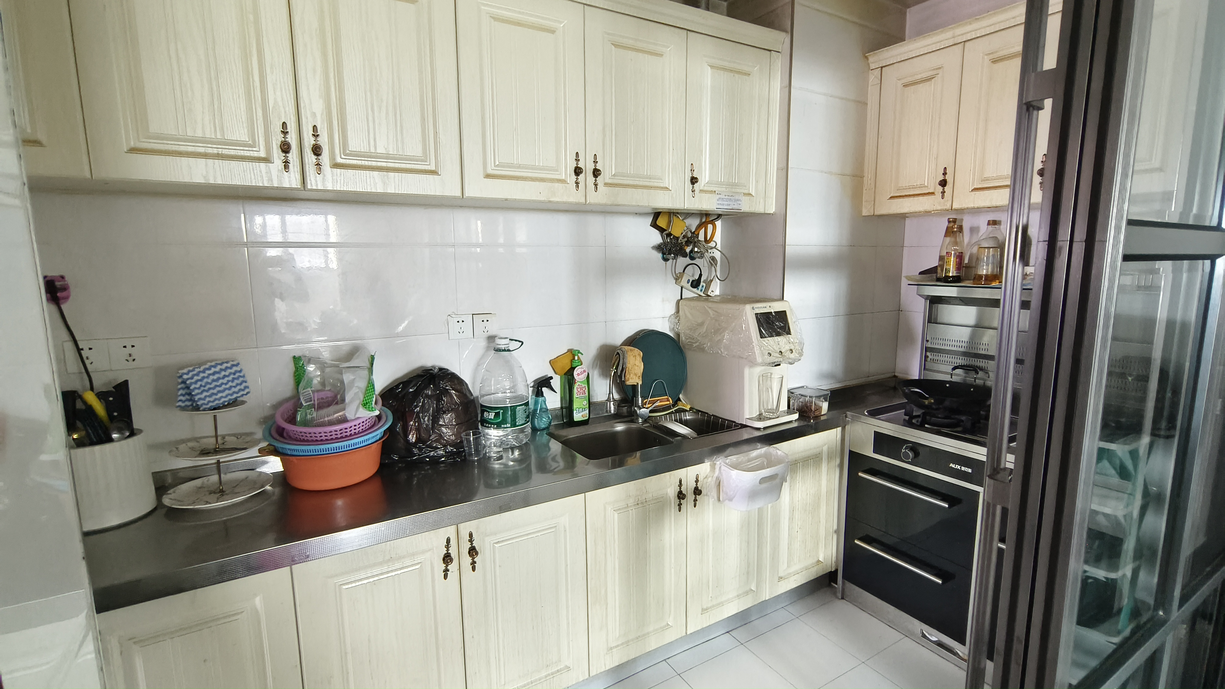 滨江财富中心 3室2厅1卫 1580.0元/月 滨江财富中心 3室2厅1卫 1580.0元/月室内图