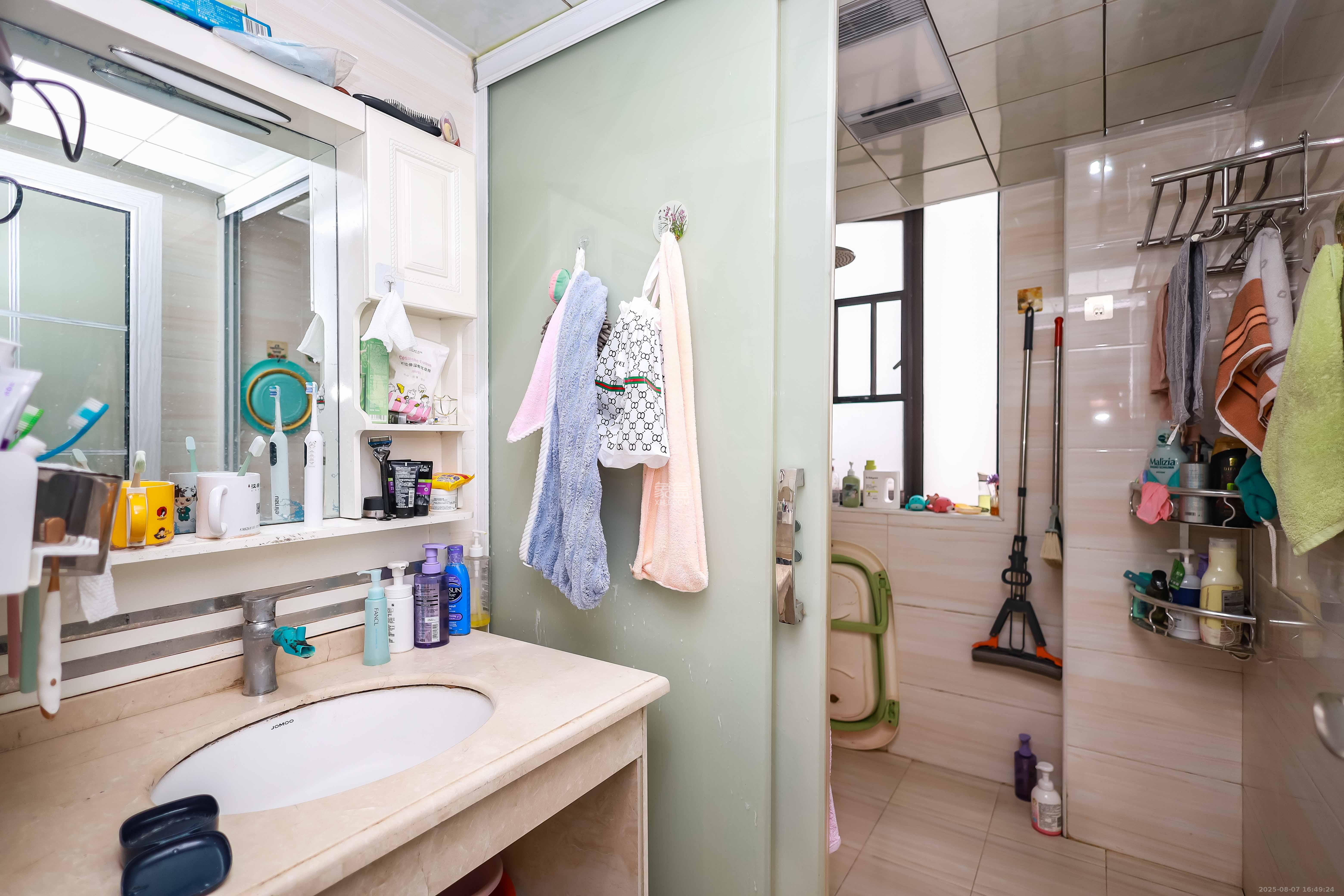 奥克斯缔壹城 3室2厅2卫 126.0万 奥克斯缔壹城 3室2厅2卫 126.0万卫生间