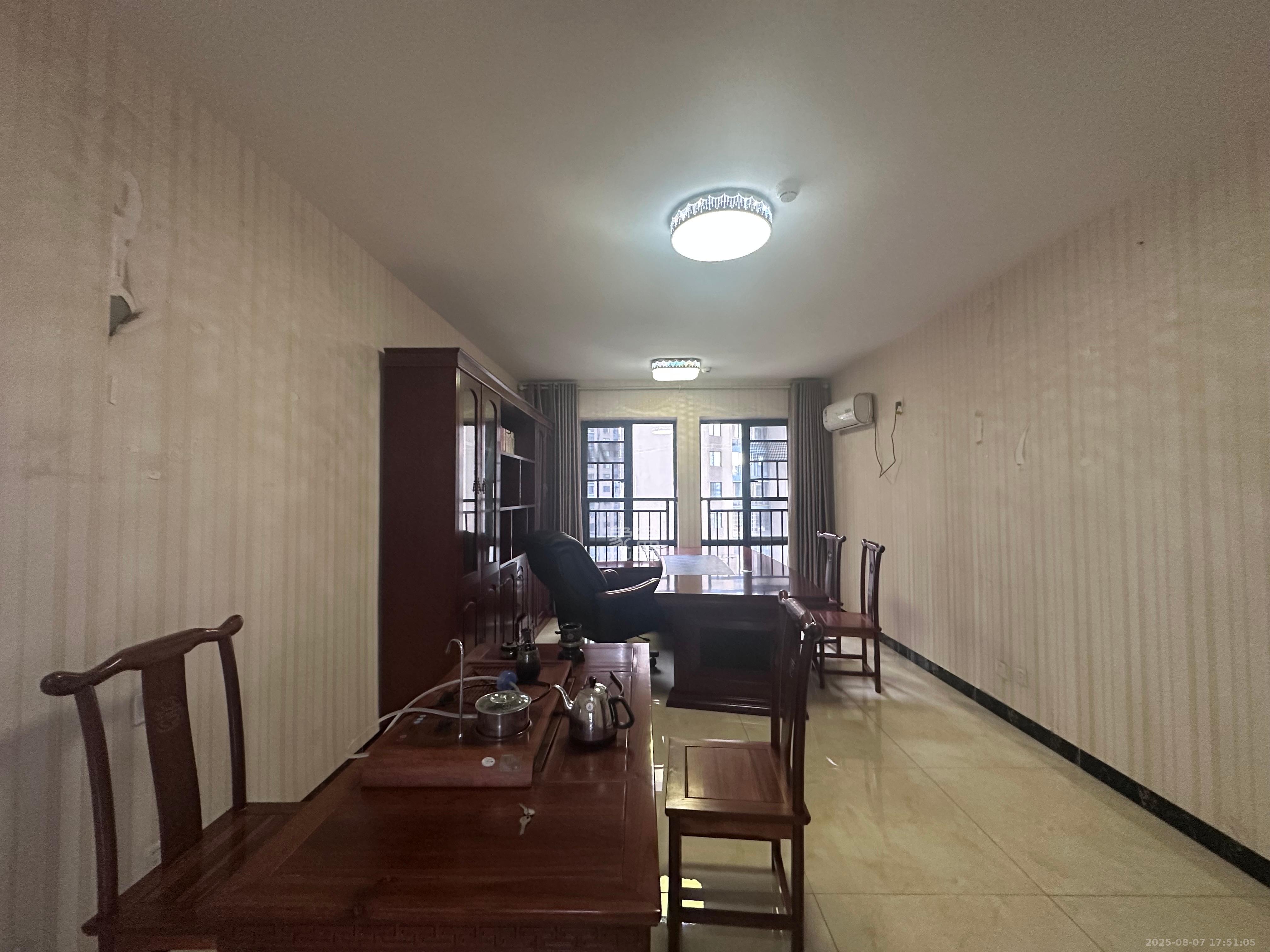 长房天翼未来城 4室2厅2卫 4500.0元/月 长房天翼未来城 4室2厅2卫 4500.0元/月室内图