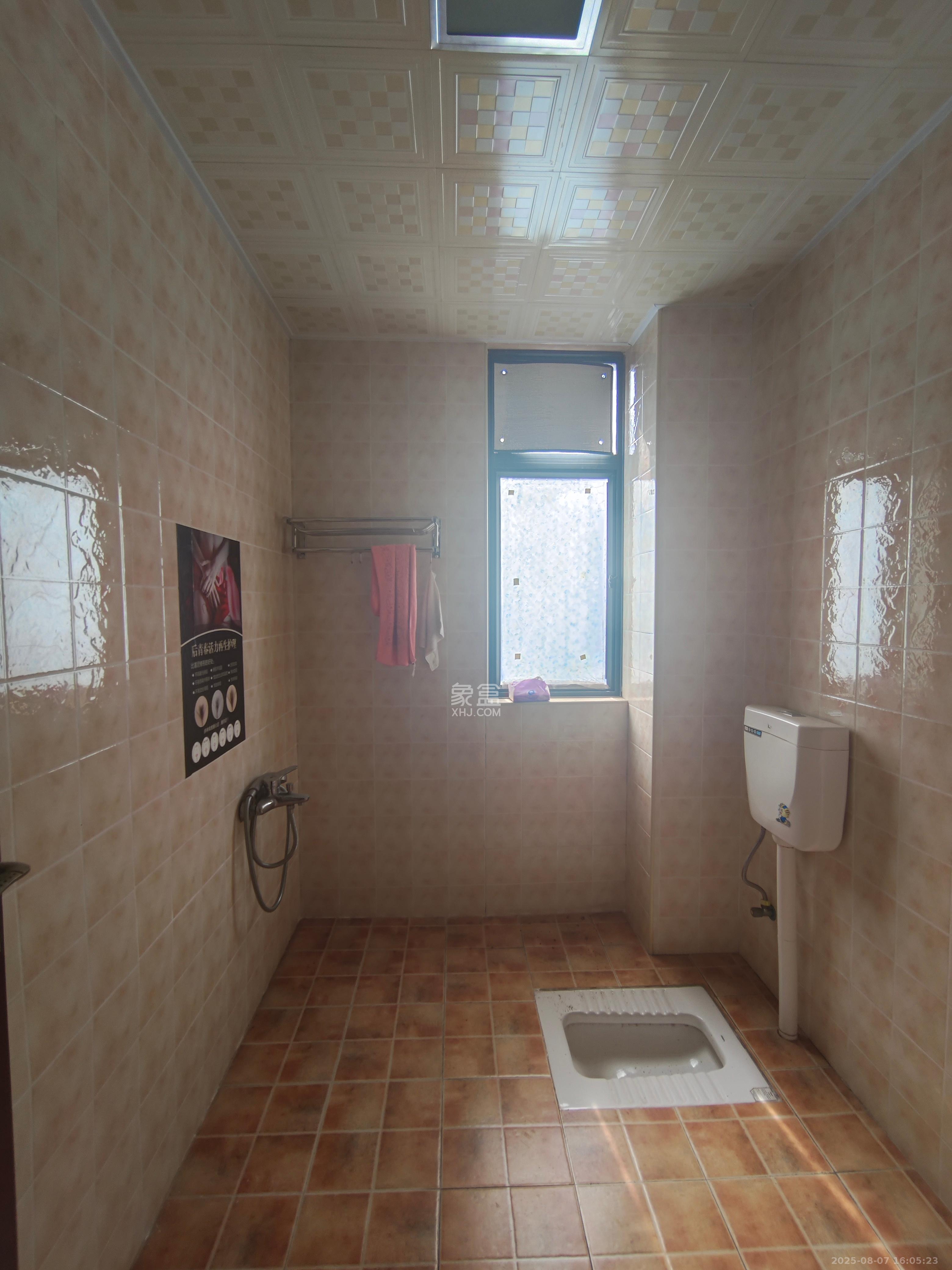 联诚国际城 3室2厅2卫 1500.0元/月 联诚国际城 3室2厅2卫 1500.0元/月室内图