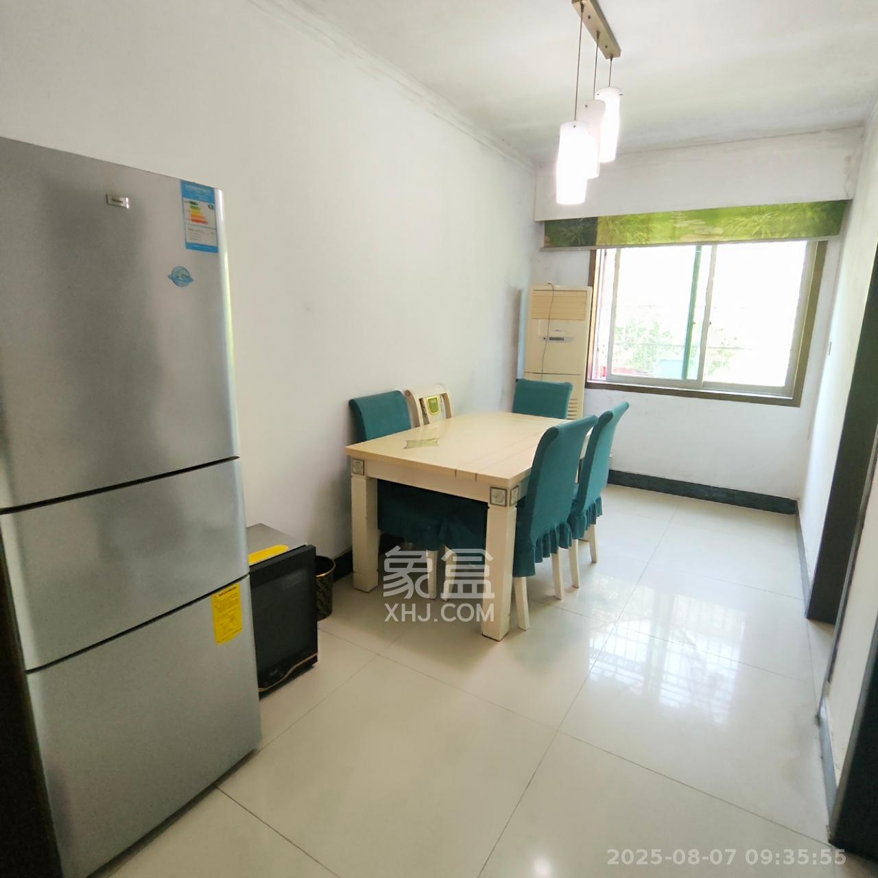 中南汽车世界 2室2厅1卫 1000.0元/月 中南汽车世界 2室2厅1卫 1000.0元/月室内图