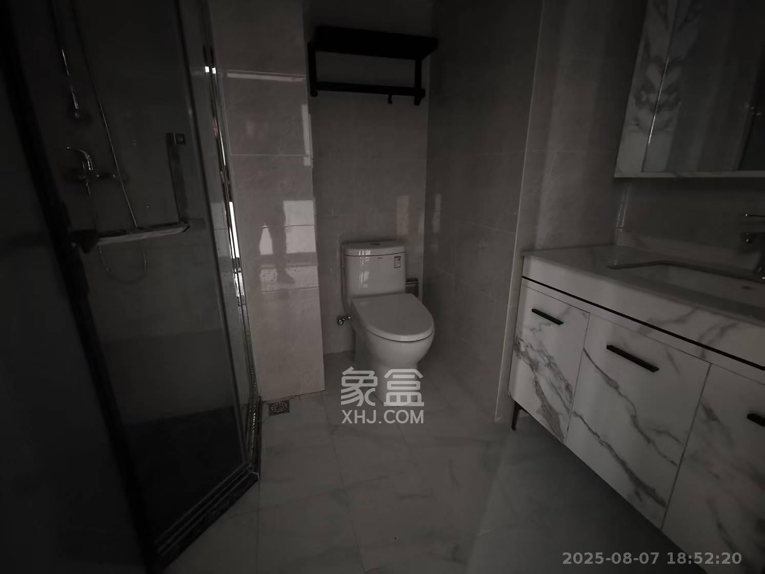 湘一书香里 1室1厅1卫 2400.0元/月 湘一书香里 1室1厅1卫 2400.0元/月室内图