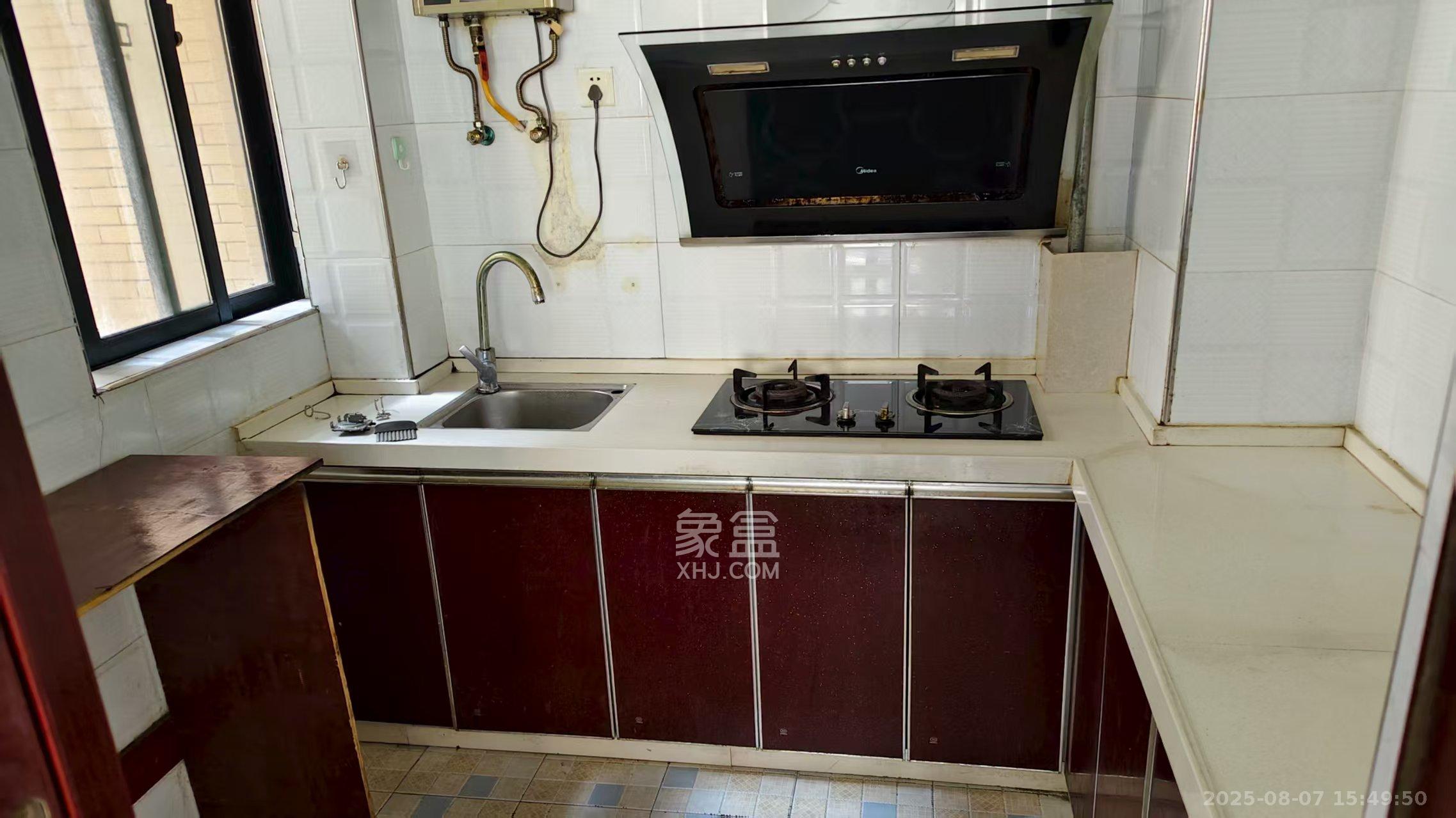 金富星城  2室2厅1卫    1400.0元/月室内图