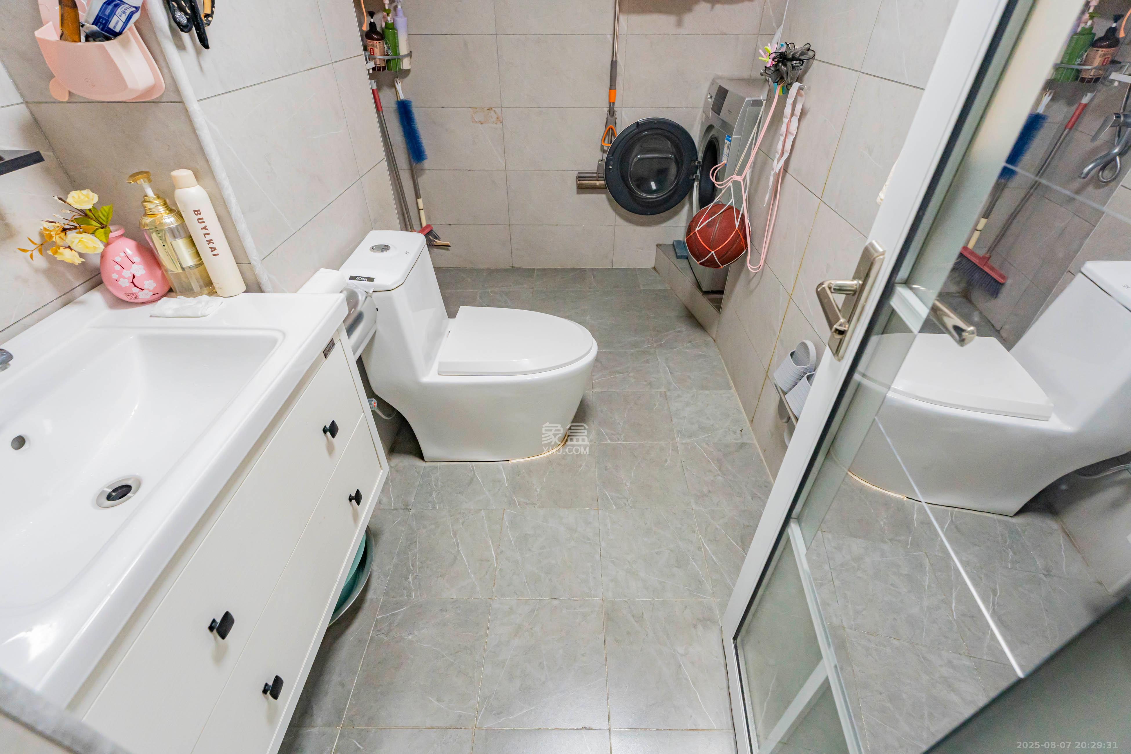 尚上美寓  2室2厅1卫    74.5万卫生间