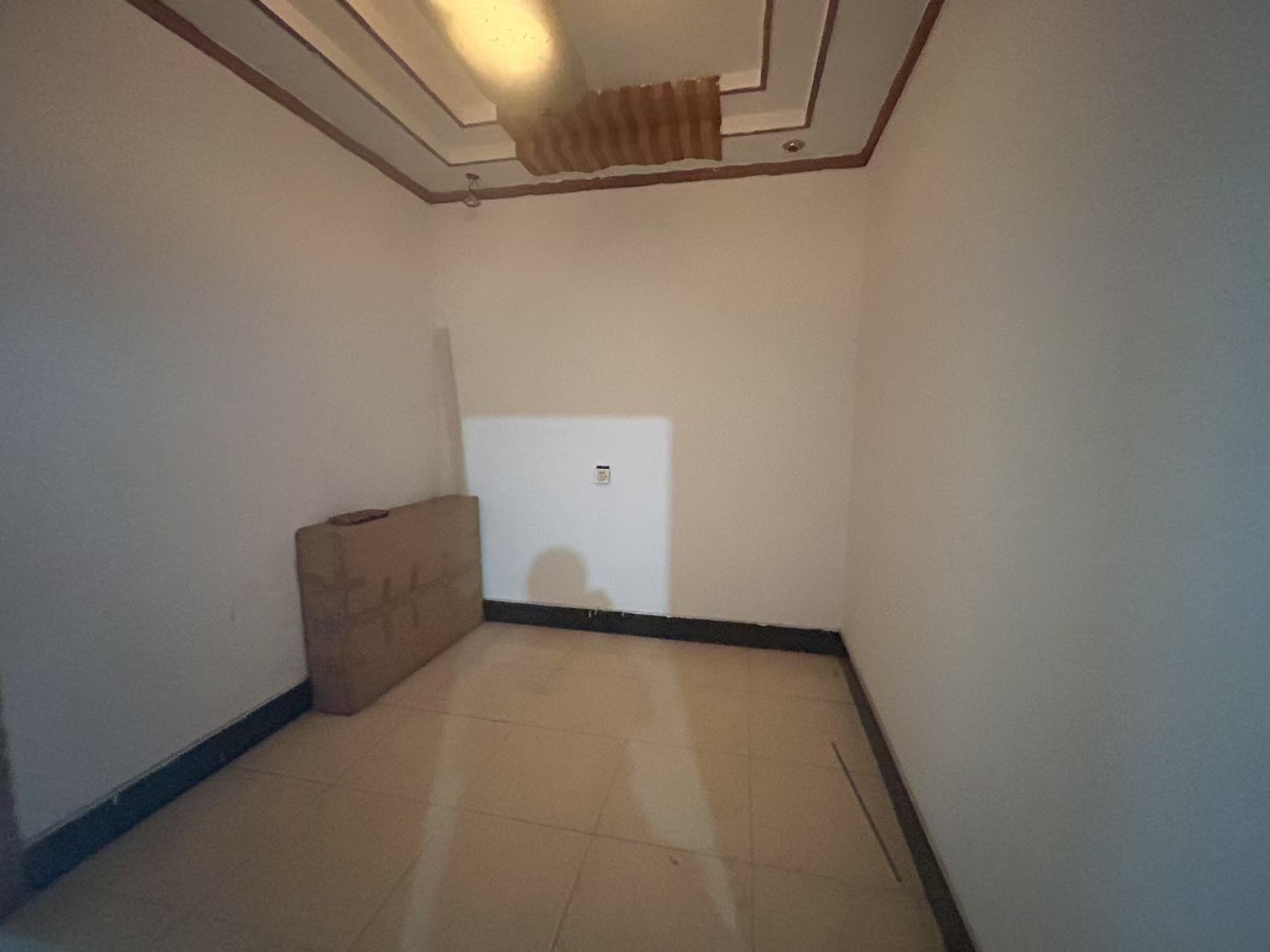 娄底市建筑工程公司家属楼  3室2厅1卫    1000.0元/月室内图