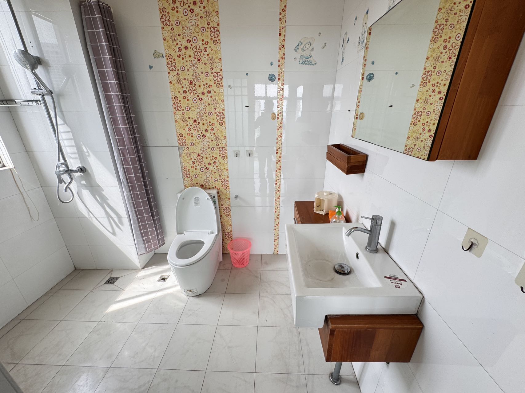 世贸雅苑 4室2厅1卫 8000.0元/月 世贸雅苑 4室2厅1卫 8000.0元/月室内图