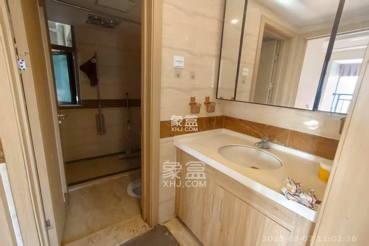 江山帝景哈佛 3室2厅1卫 1800.0元/月 江山帝景哈佛 3室2厅1卫 1800.0元/月室内图