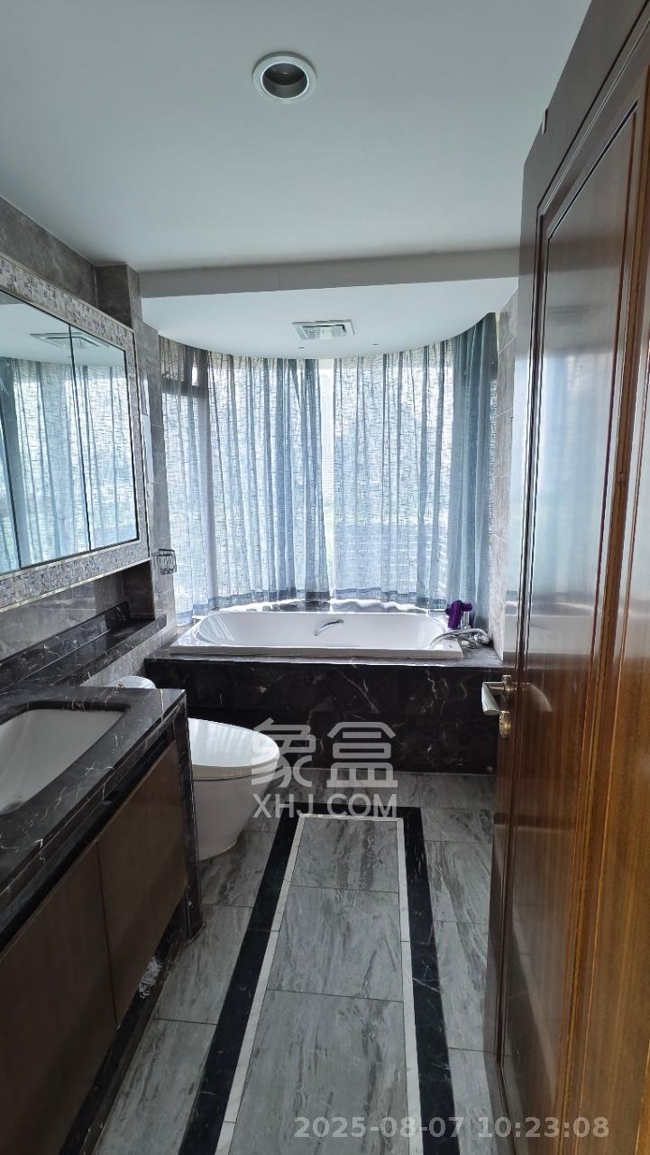 恒大御景半岛湘江苑（恒大御景半岛一期）  5室2厅3卫   6000.00元/月室内图