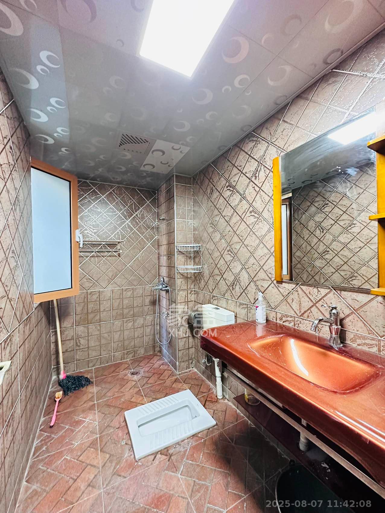 世嘉国际华城 2室2厅2卫 2600.0元/月 世嘉国际华城 2室2厅2卫 2600.0元/月室内图