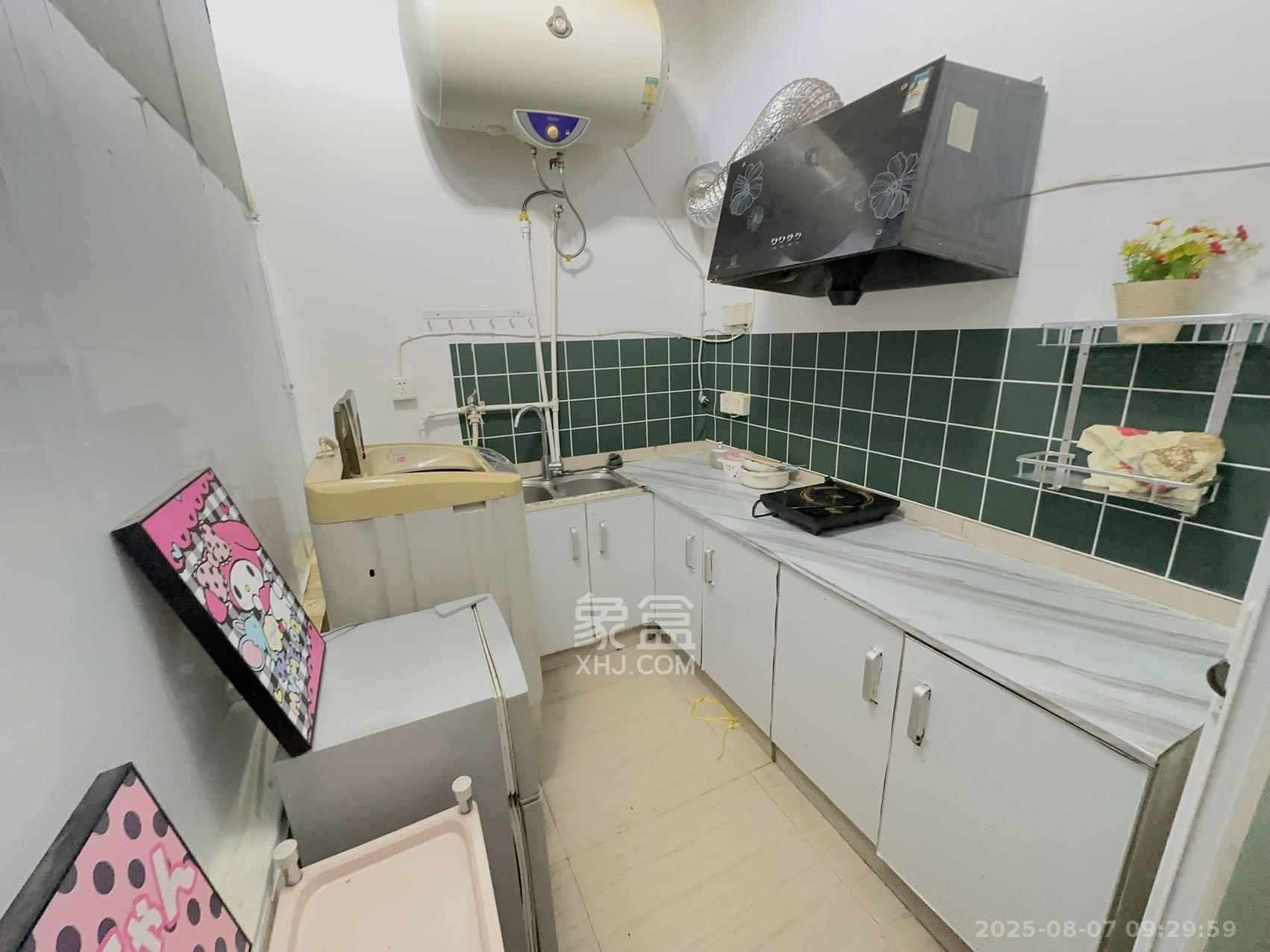 岳泰理想城 1室1厅1卫 1250.0元/月 岳泰理想城 1室1厅1卫 1250.0元/月室内图