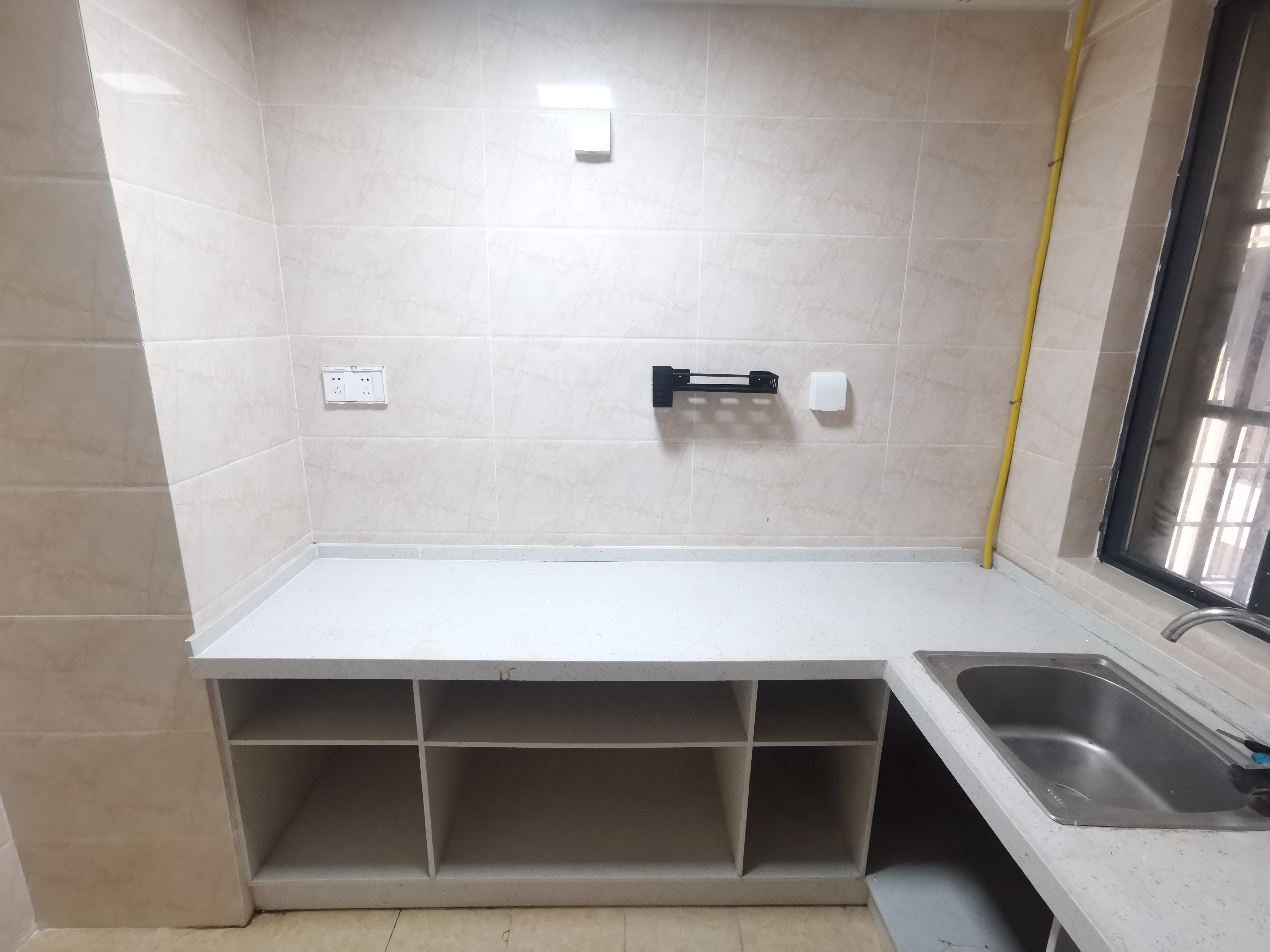 龙岐雅苑 4室2厅2卫 3000.0元/月 龙岐雅苑 4室2厅2卫 3000.0元/月室内图