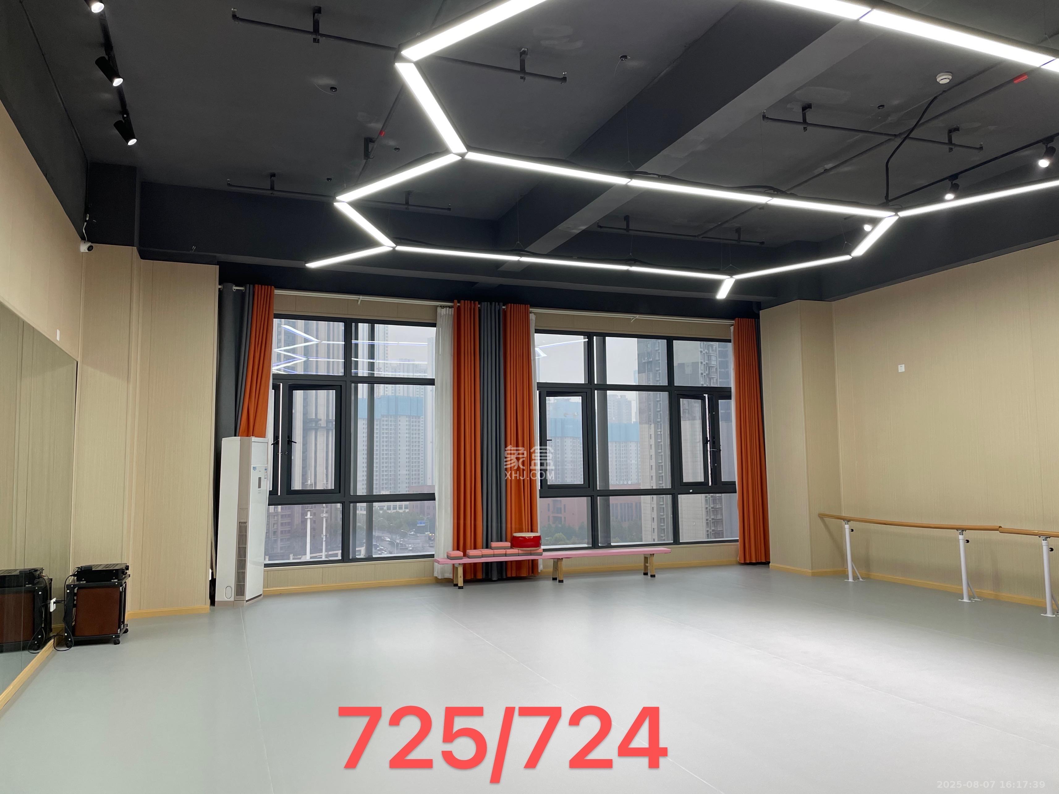 中国铁建梅溪青秀三期  1室1厅1卫   2600.00元/月室内图