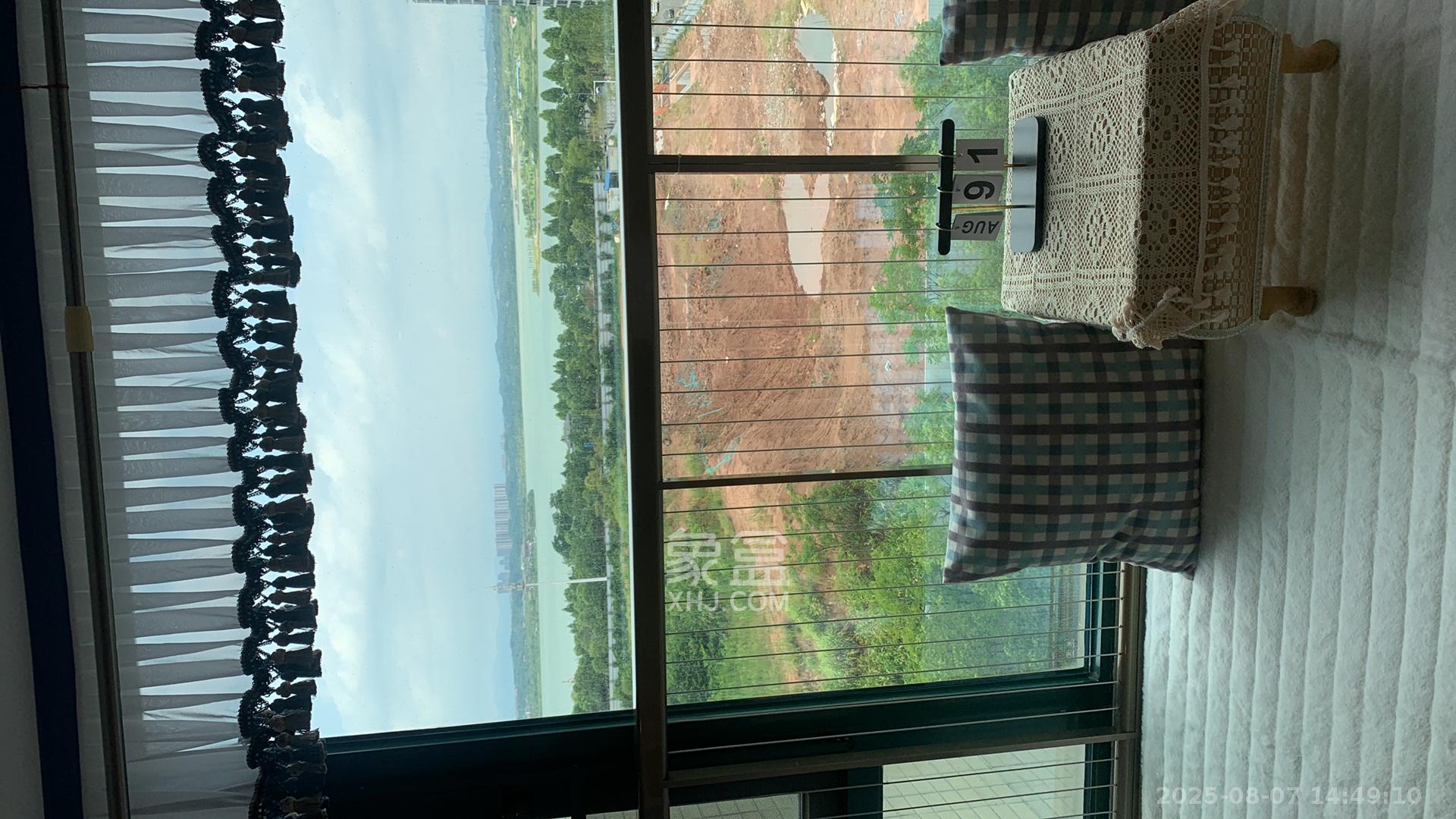 恒大翡翠华庭  1室1厅1卫    1600.0元/月室内图