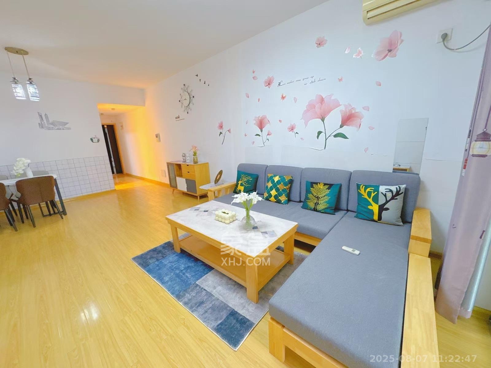 上海城小区  3室2厅1卫    2700.0元/月室内图