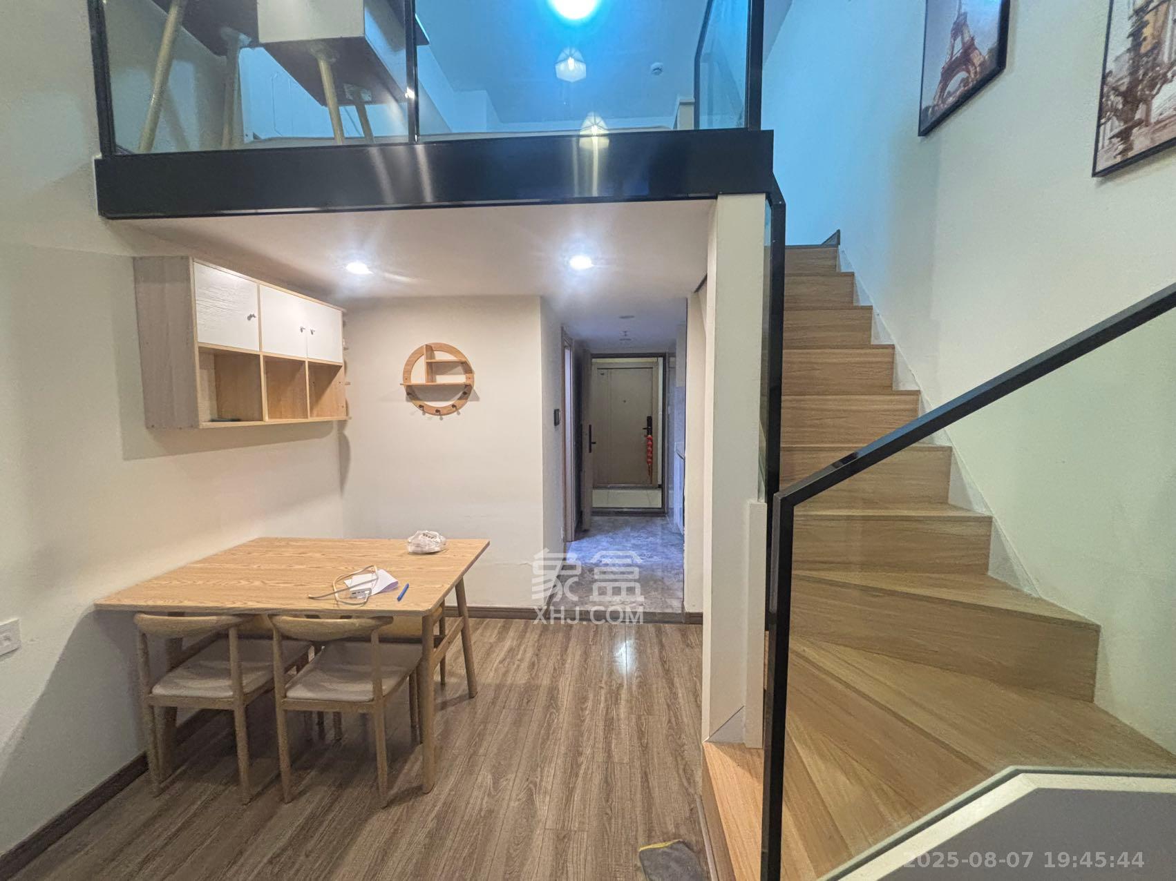 卓越浅水湾 0室1厅1卫 1600.0元/月 卓越浅水湾 0室1厅1卫 1600.0元/月室内图