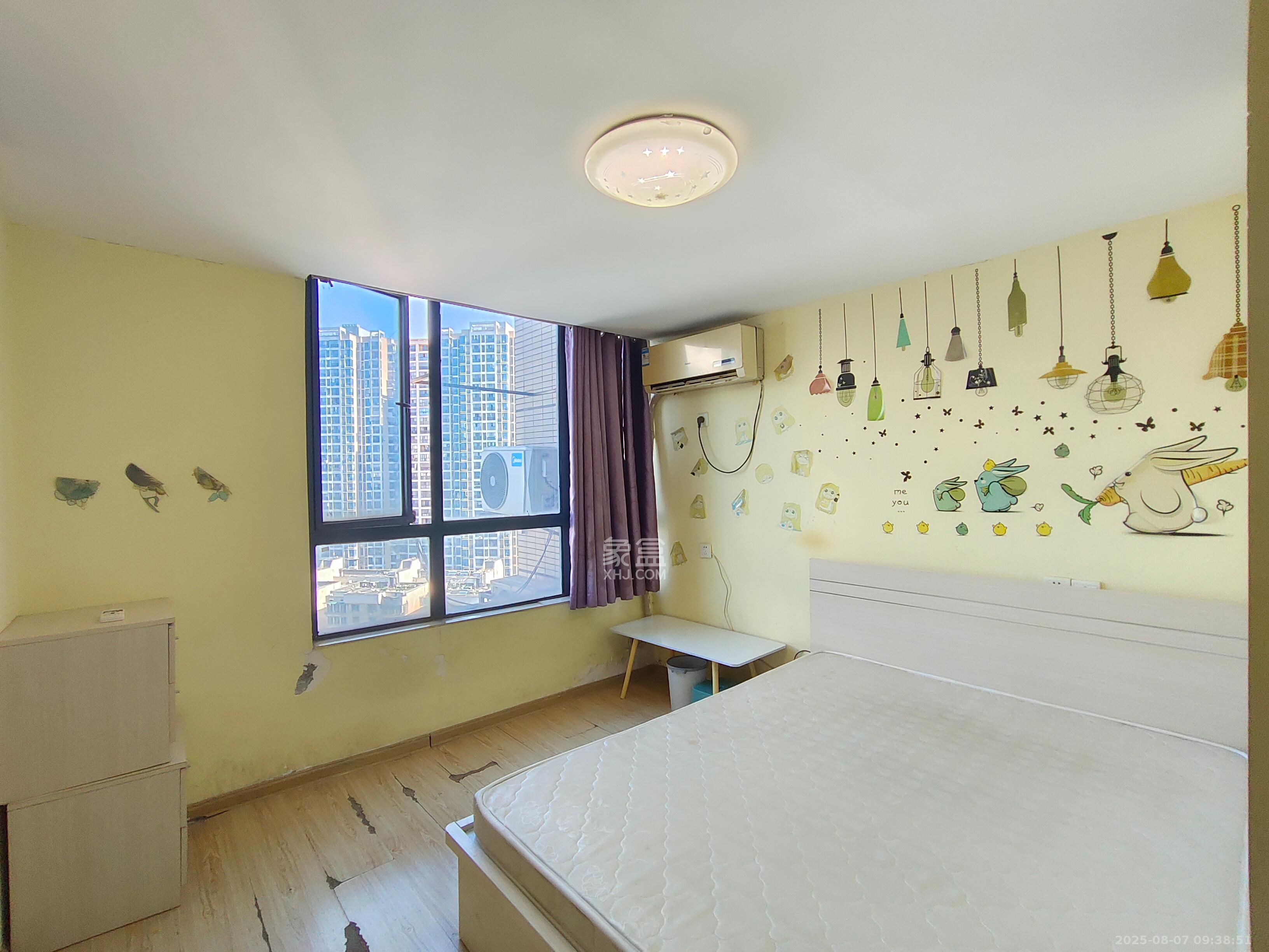 融圣国际  1室1厅1卫    1200.0元/月室内图