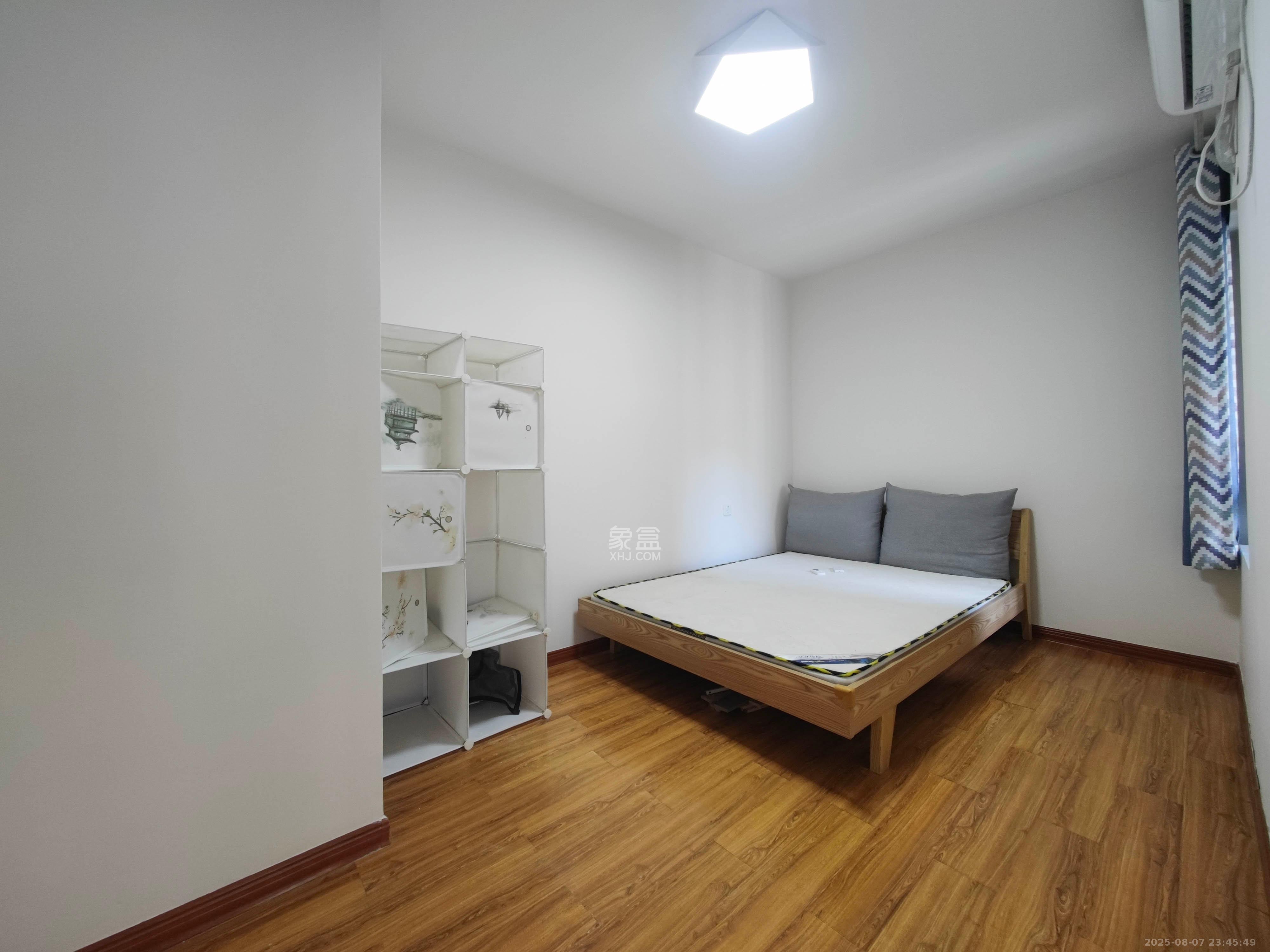 保利城（中航城国际社区、郡原美村）  1室0厅0卫    68.0万卧室