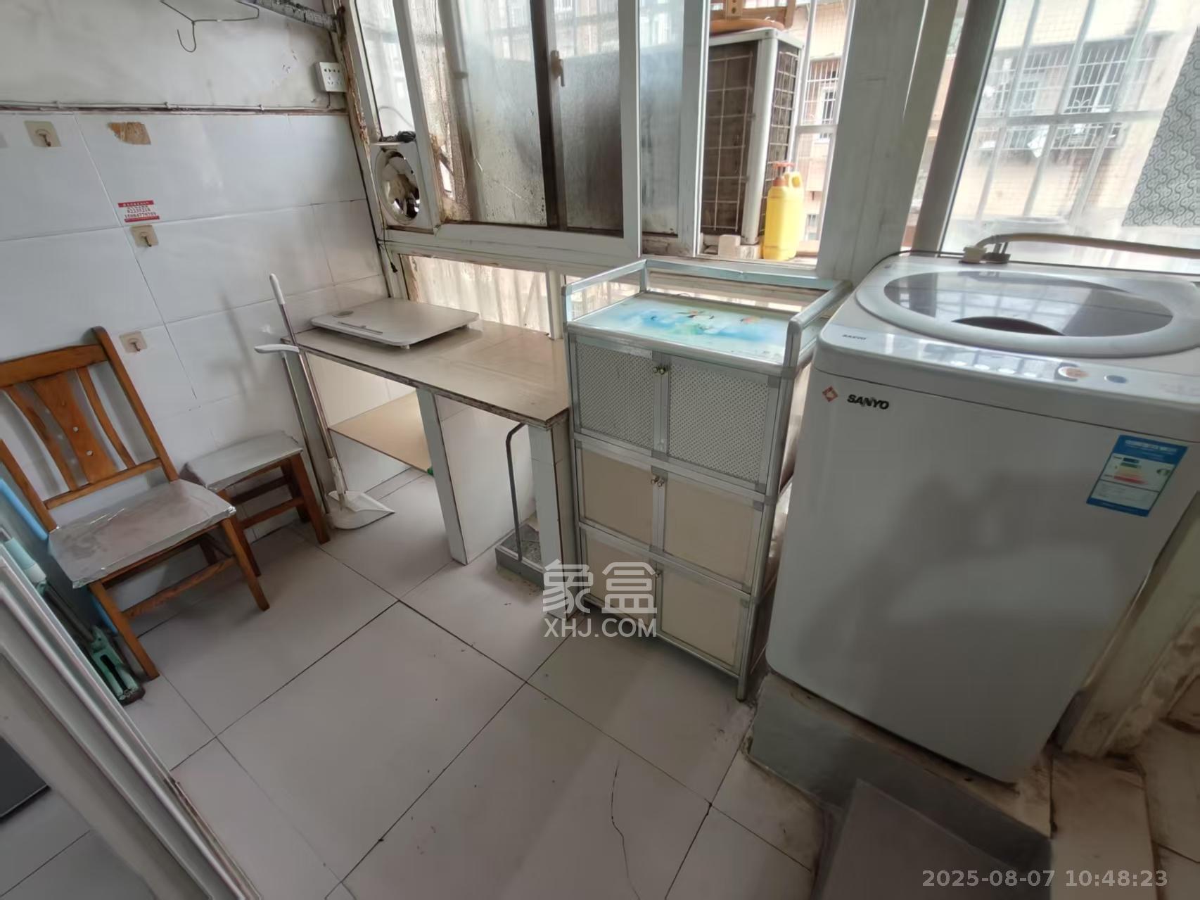 农科家园  1室1厅1卫   750.00元/月室内图