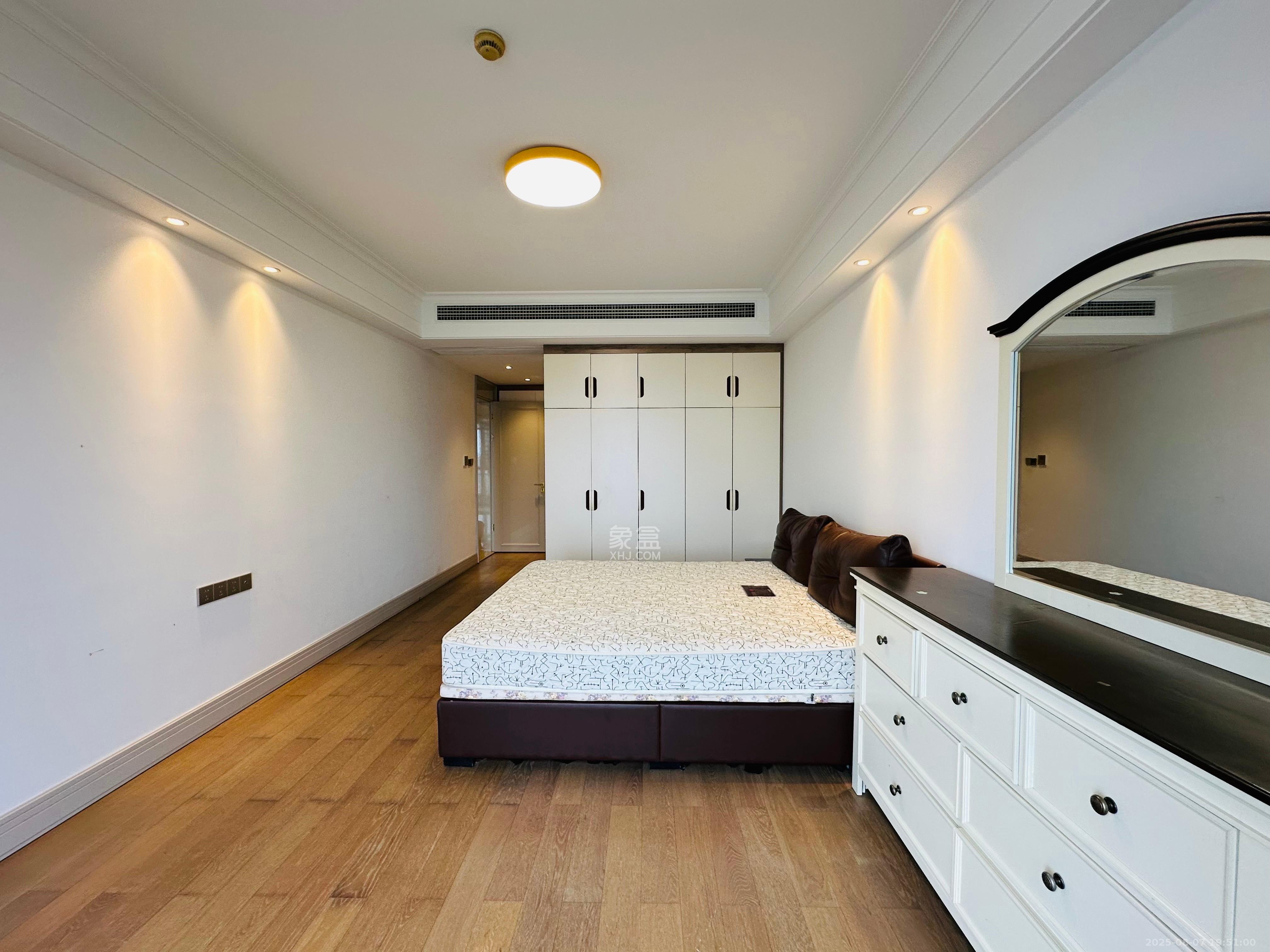 梅溪湖金茂府（金茂广场）（金茂览秀城）  5室2厅3卫    15000.0元/月室内图