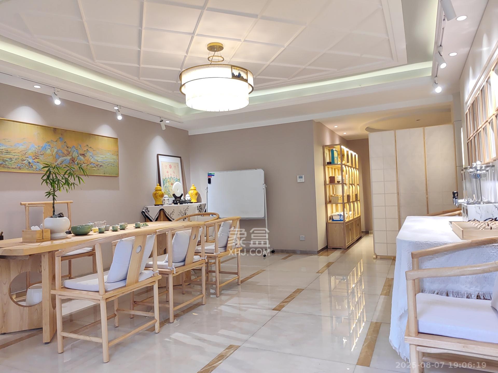 融科檀香山(融科紫檀、香山国际) 4室2厅2卫 10000.0元/月 融科檀香山(融科紫檀、香山国际) 4室2厅2卫 10000.0元/月室内图