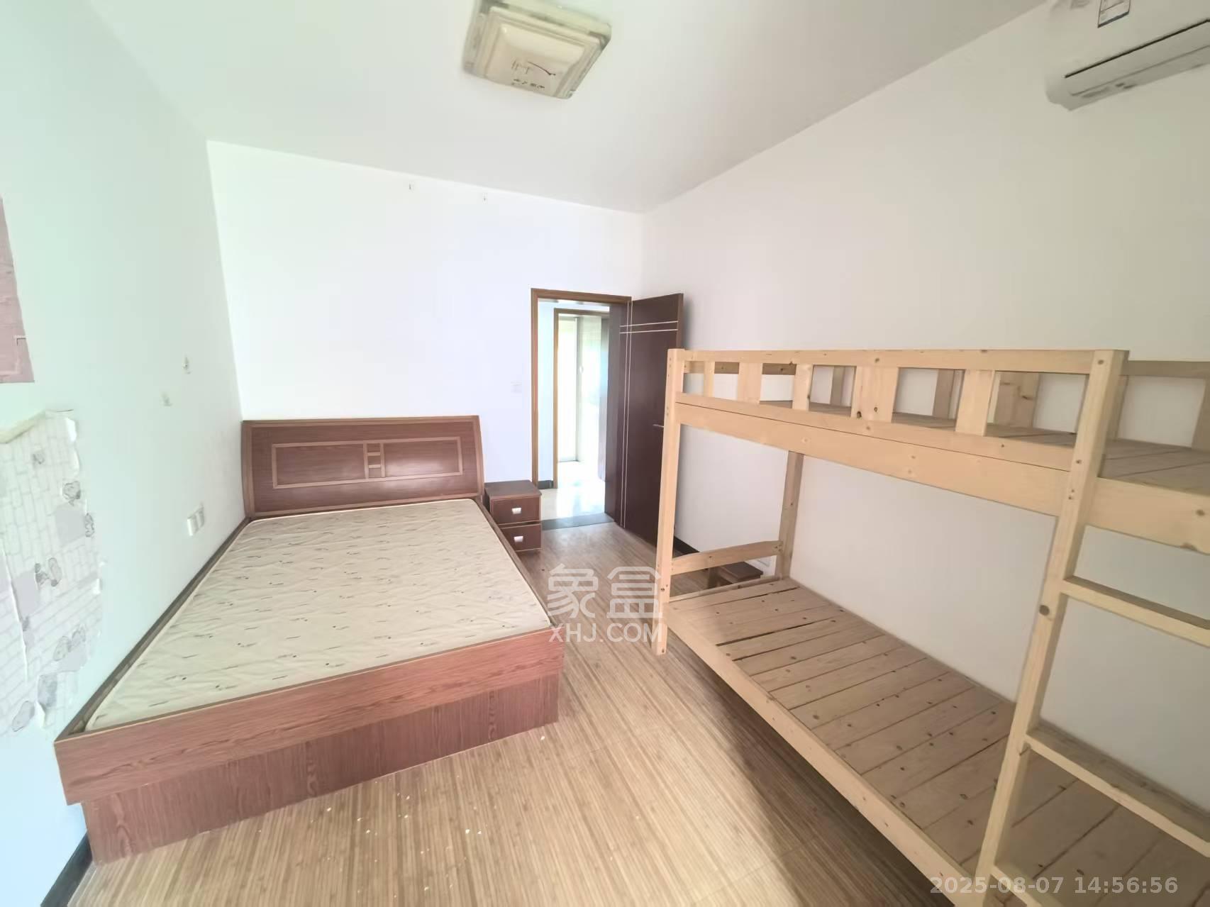 四季星城  3室2厅2卫    1650.0元/月 四季星城  3室2厅2卫    1650.0元/月室内图