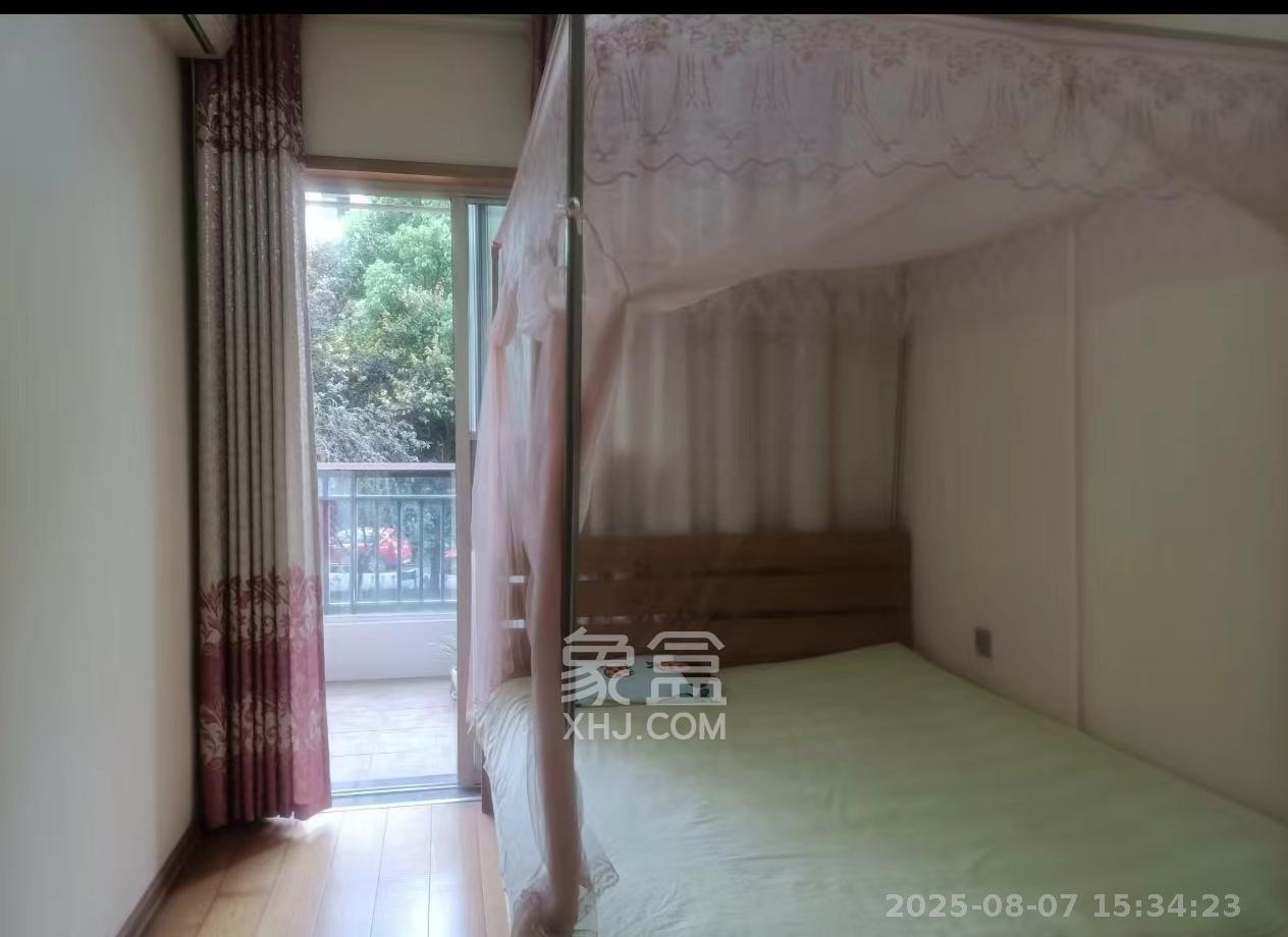 向阳门第  4室2厅2卫    4500.0元/月室内图