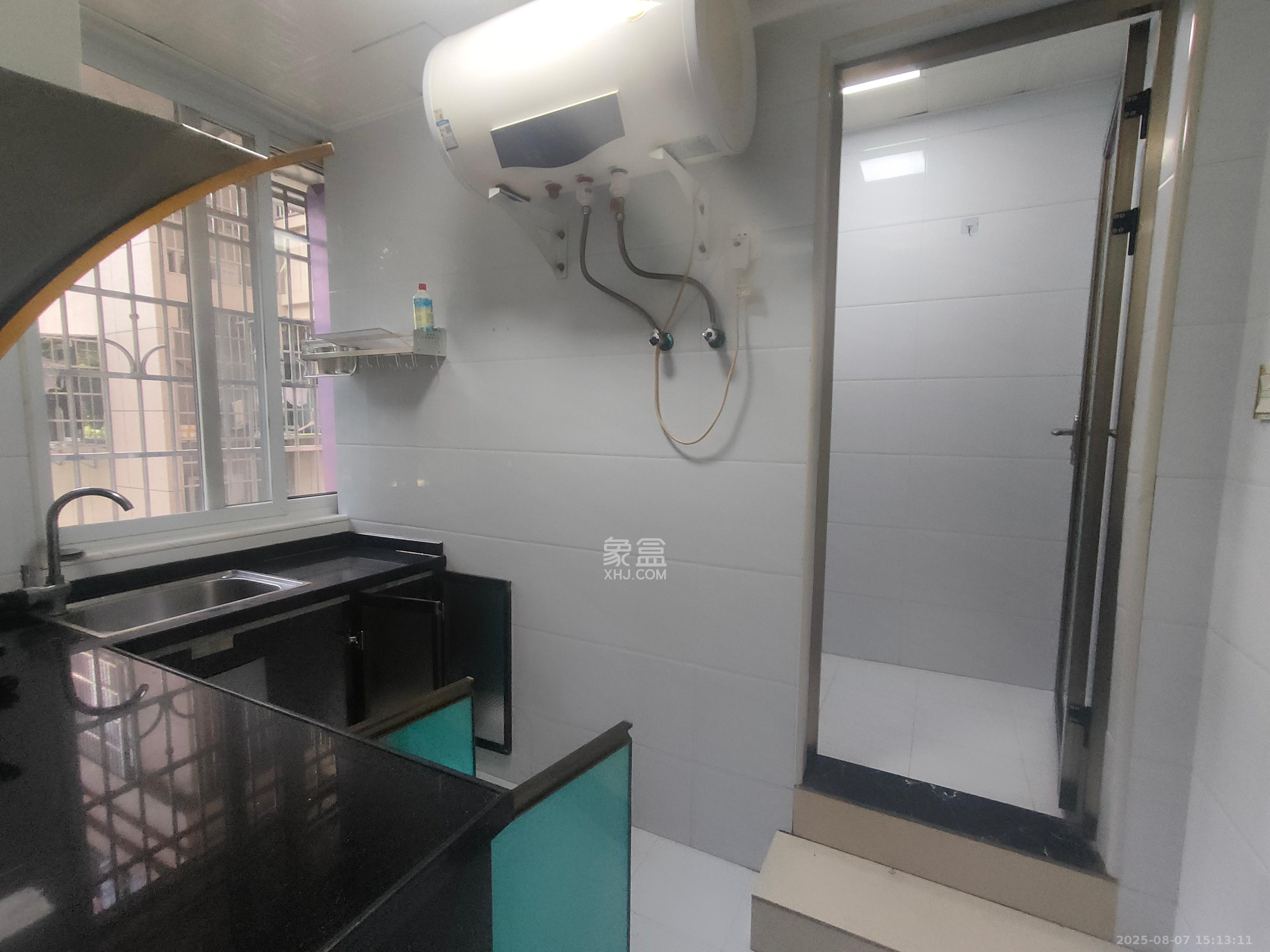 嘉顺苑  2室1厅1卫    1100.0元/月 嘉顺苑  2室1厅1卫    1100.0元/月室内图