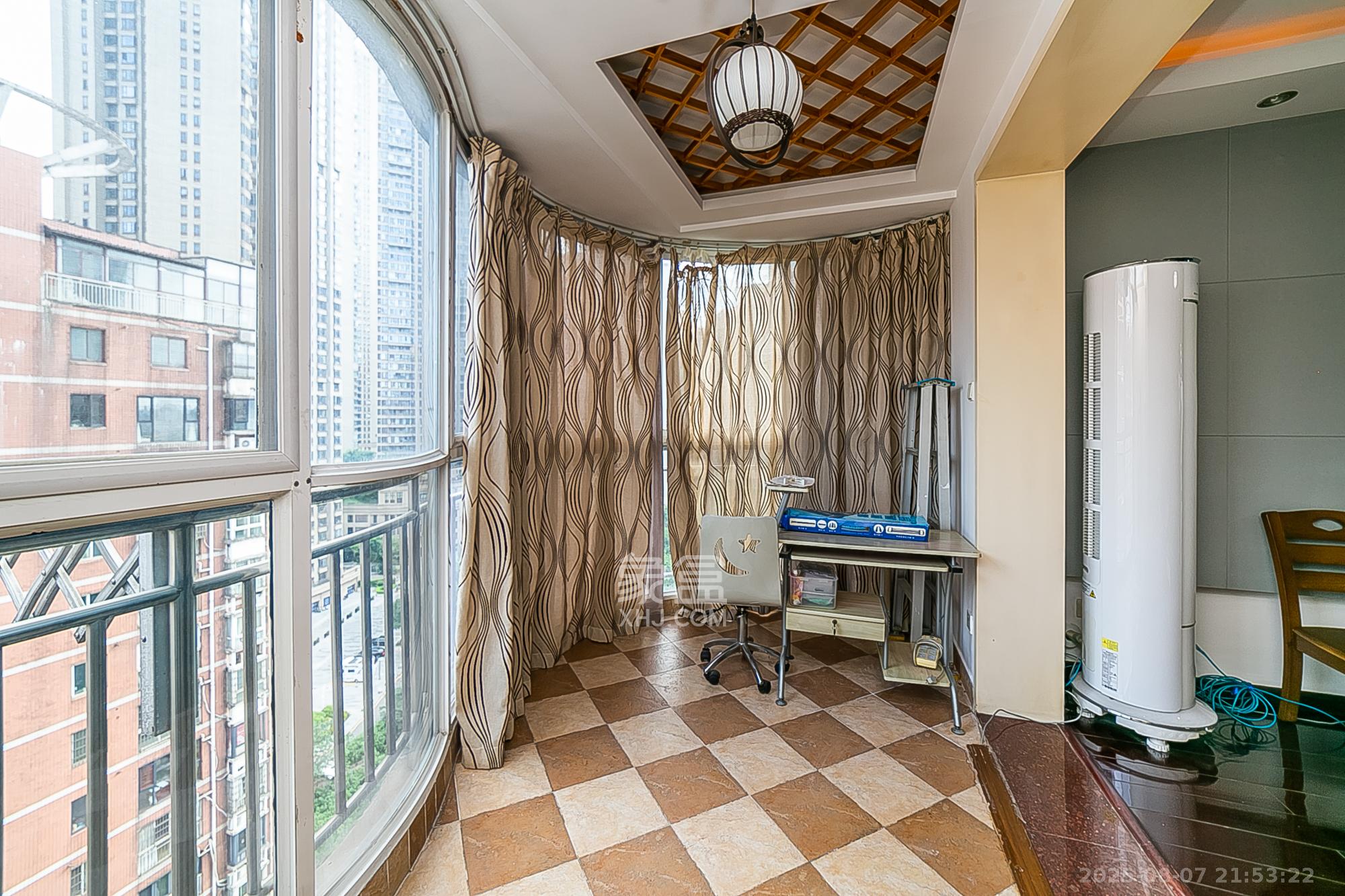 都江新城(都江新苑)  3室2厅2卫    134.0万 都江新城(都江新苑)  3室2厅2卫    134.0万阳台