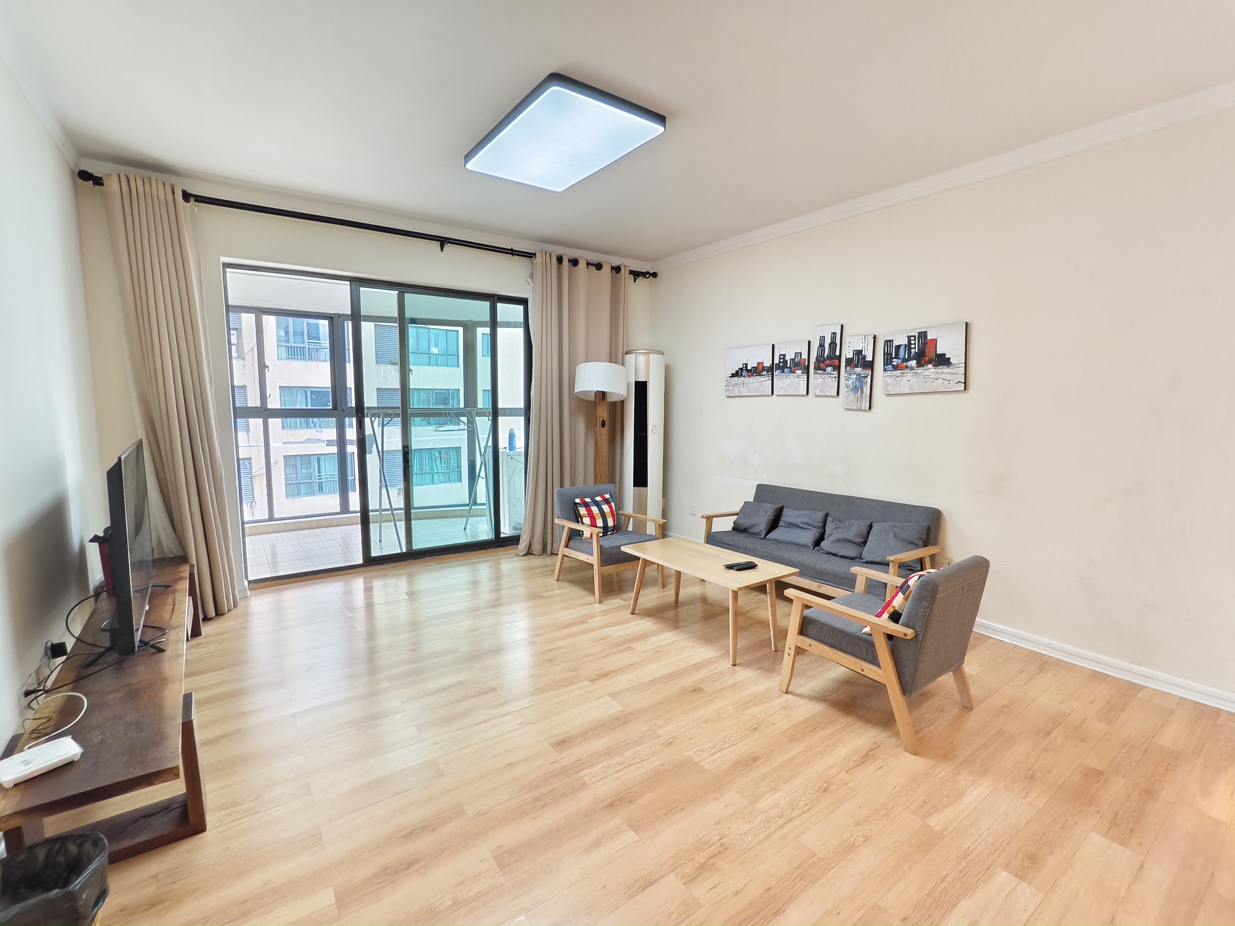 国兴城(C区) 3室2厅1卫 4000.00元/月 国兴城(C区) 3室2厅1卫 4000.00元/月室内图