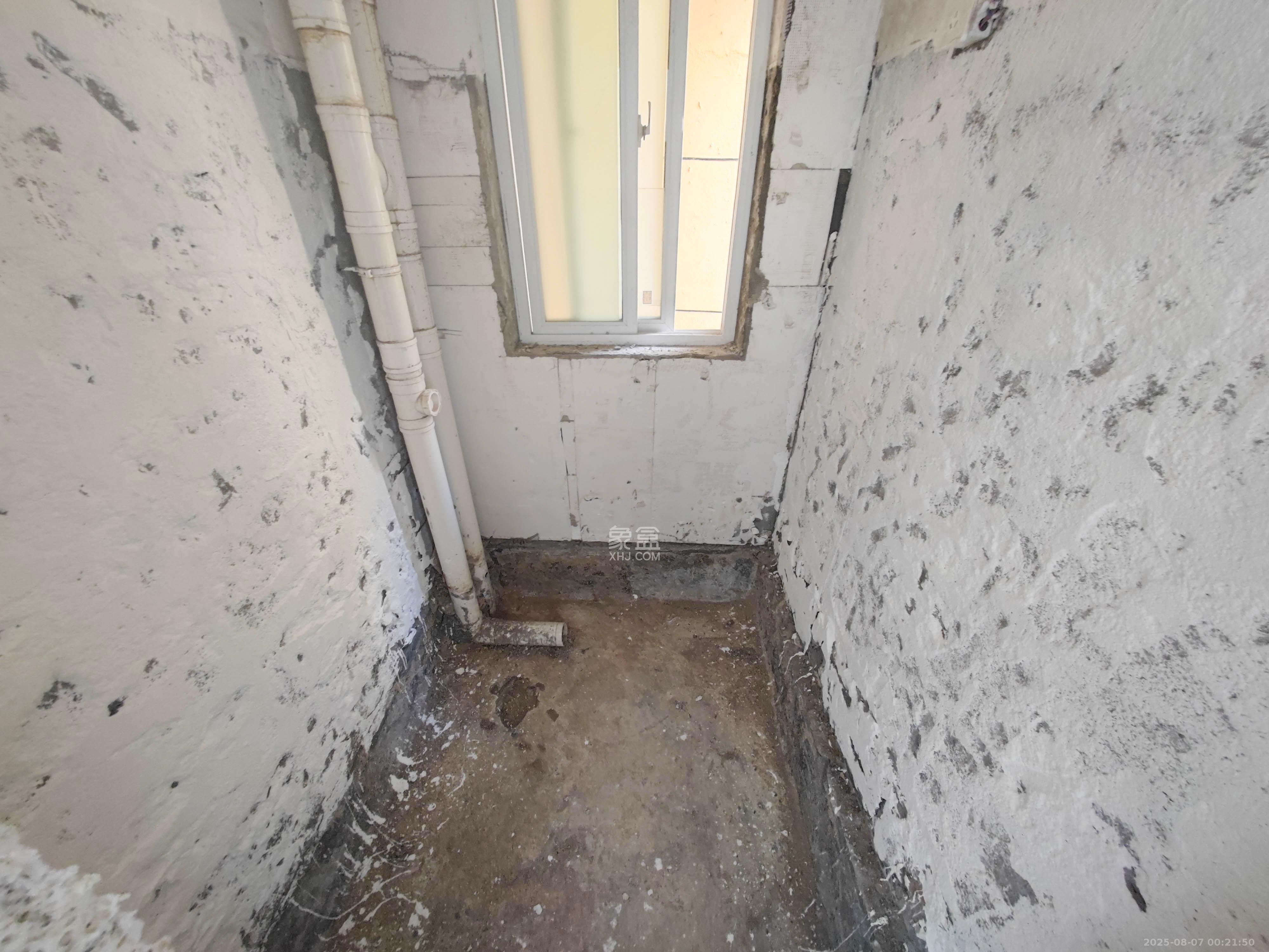 绿地新都会  3室2厅1卫    61.0万 绿地新都会  3室2厅1卫    61.0万卫生间