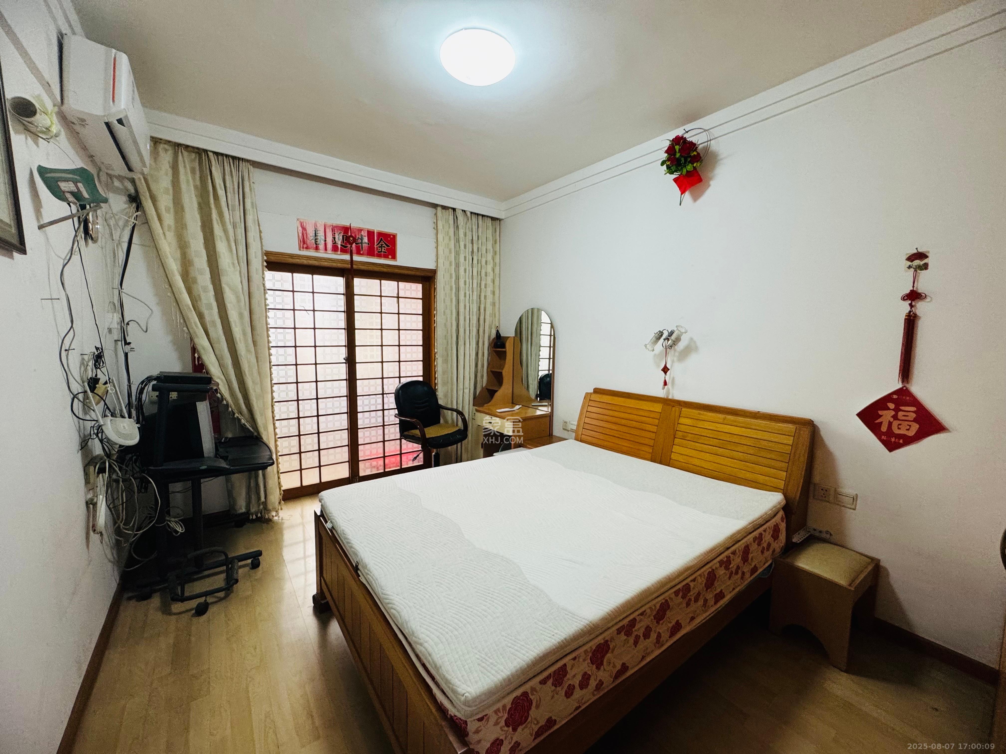 农机宿舍（下碧湘街3号）  3室2厅1卫   2400.00元/月室内图