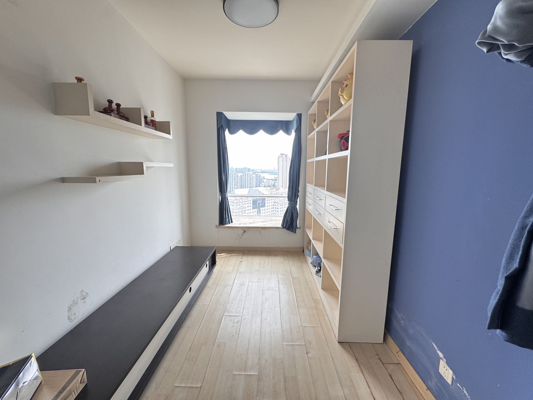 世贸雅苑 4室2厅1卫 8000.0元/月 世贸雅苑 4室2厅1卫 8000.0元/月室内图