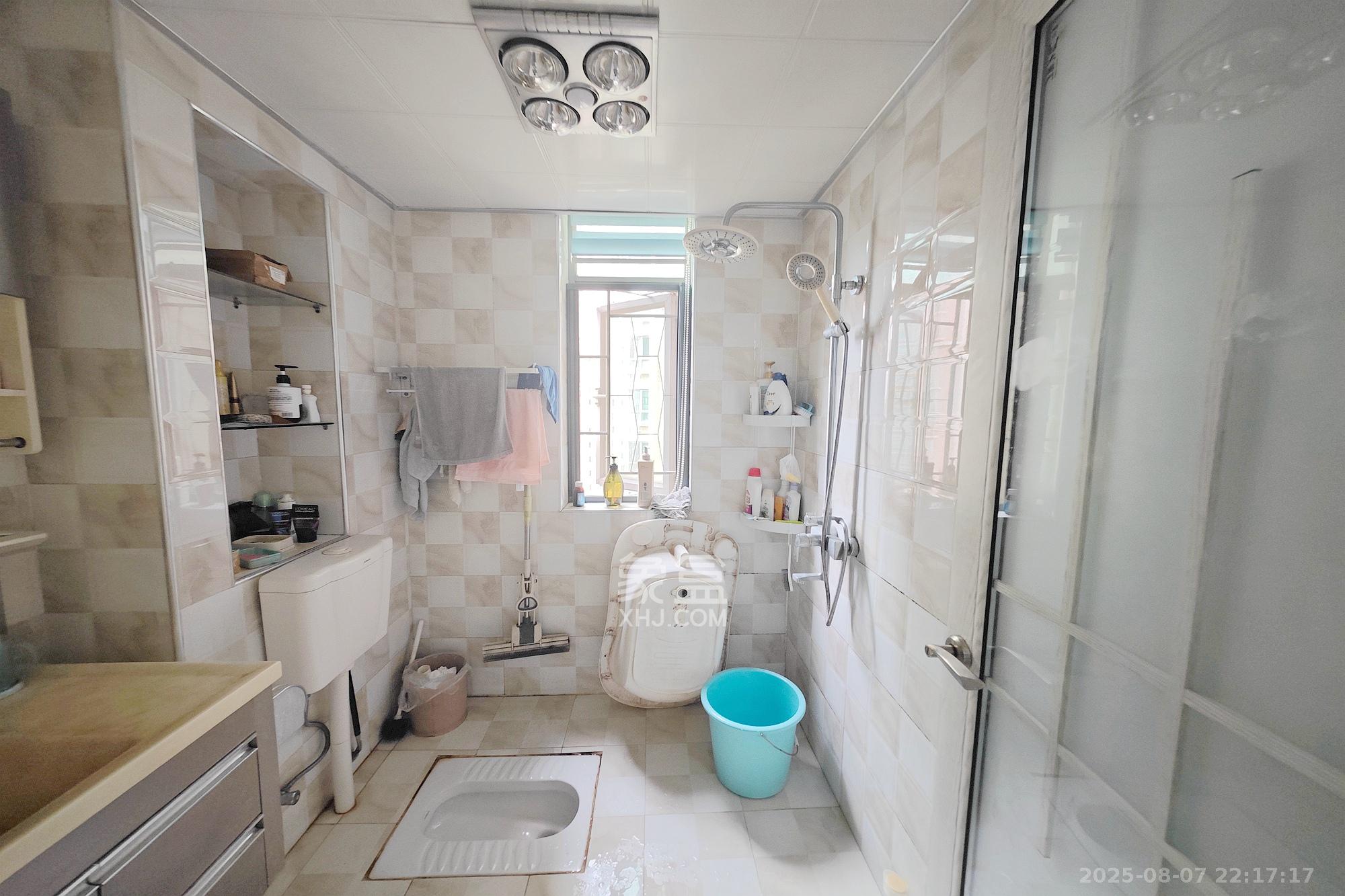 新城新世界一二三期 2室1厅1卫 79.8万 新城新世界一二三期 2室1厅1卫 79.8万其他