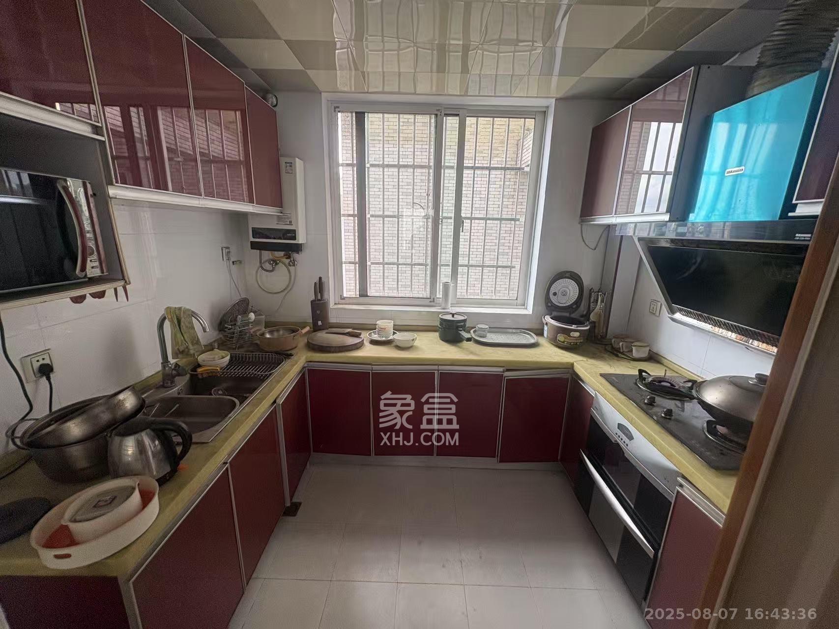 中建桂苑  4室2厅2卫    3000.0元/月 中建桂苑  4室2厅2卫    3000.0元/月室内图