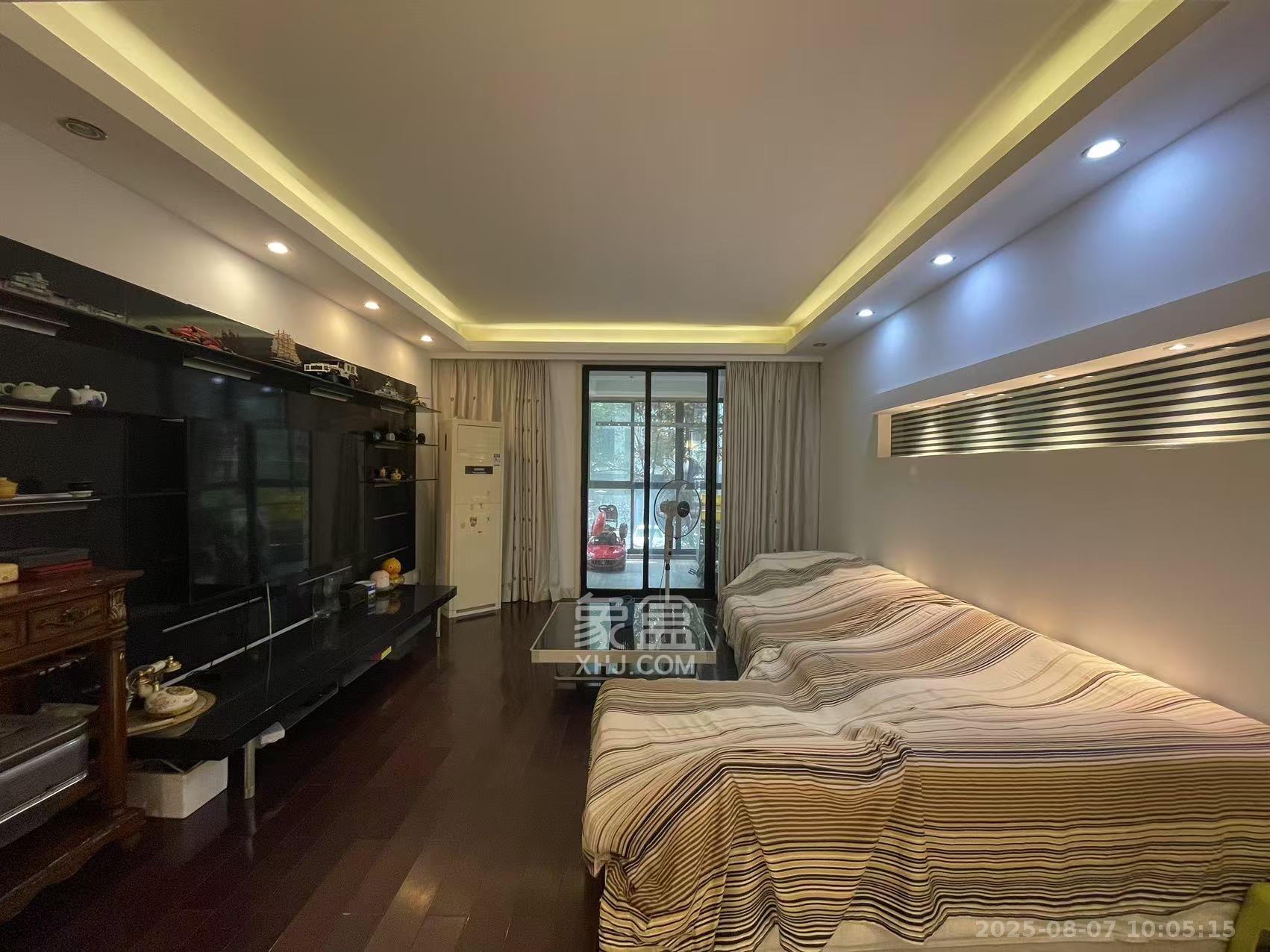 西街花园 3室2厅2卫 3000.0元/月 西街花园 3室2厅2卫 3000.0元/月室内图