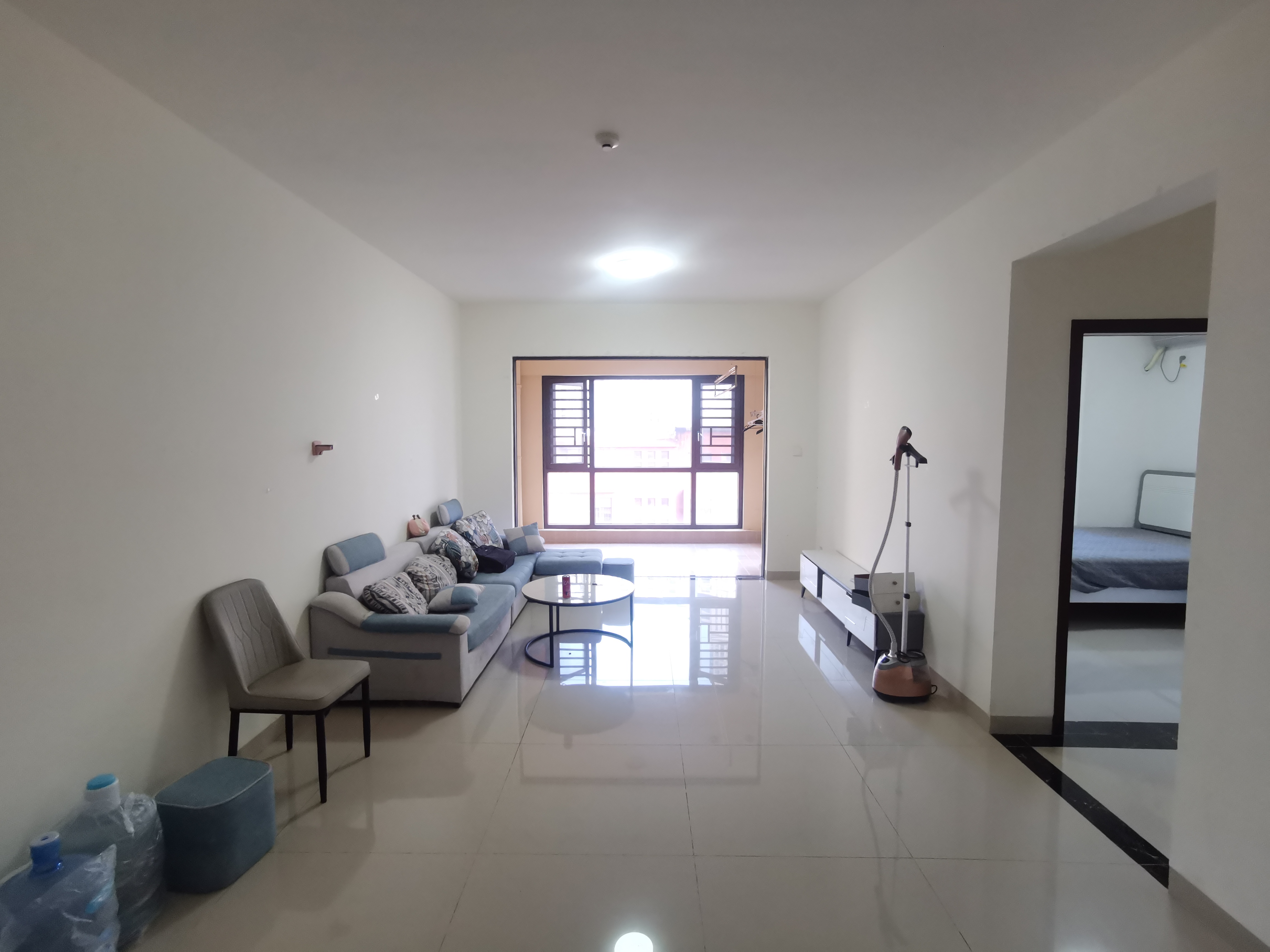 龙岐雅苑 4室2厅2卫 3000.0元/月 龙岐雅苑 4室2厅2卫 3000.0元/月室内图