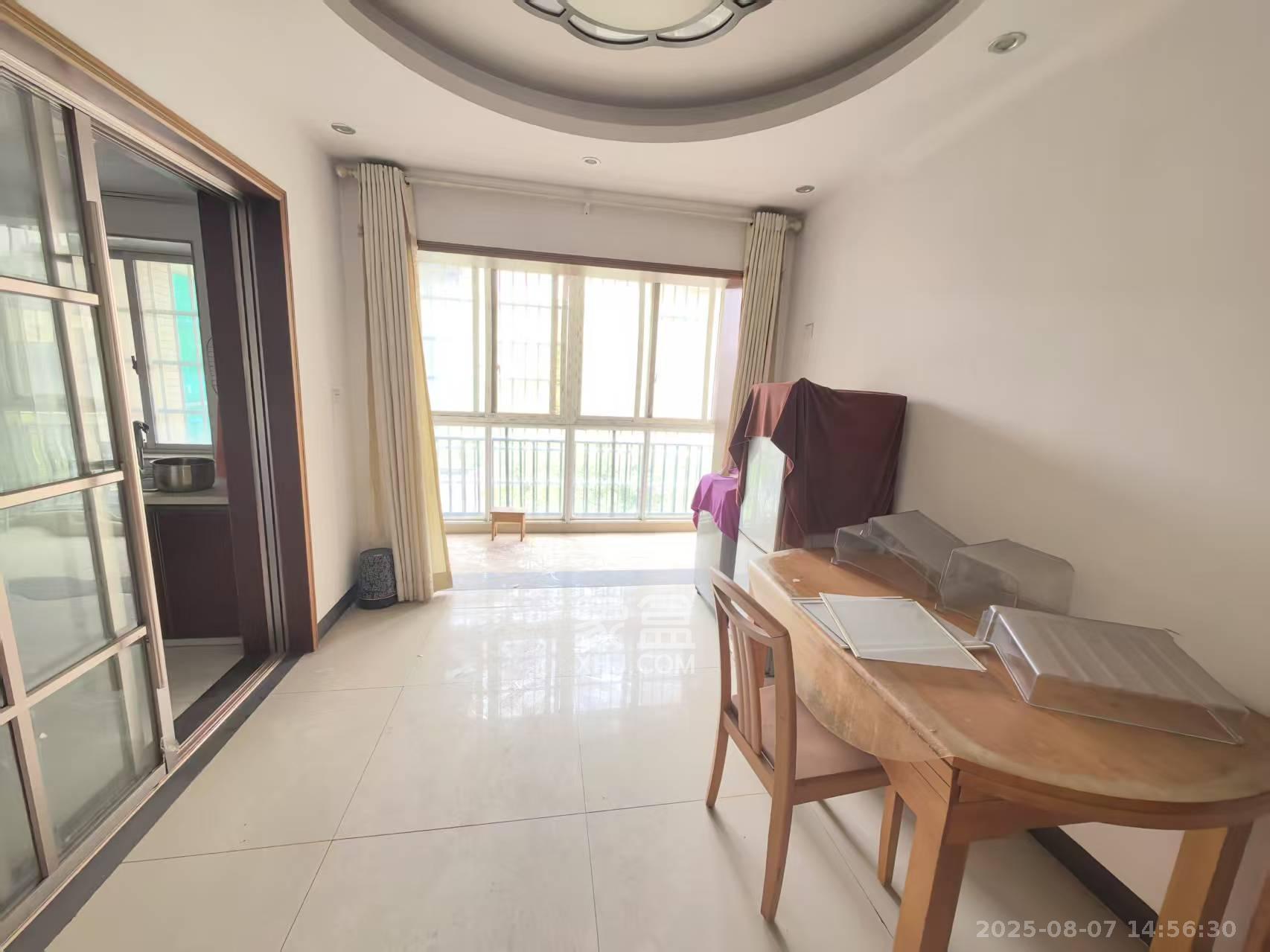 四季星城  3室2厅2卫    1650.0元/月 四季星城  3室2厅2卫    1650.0元/月室内图