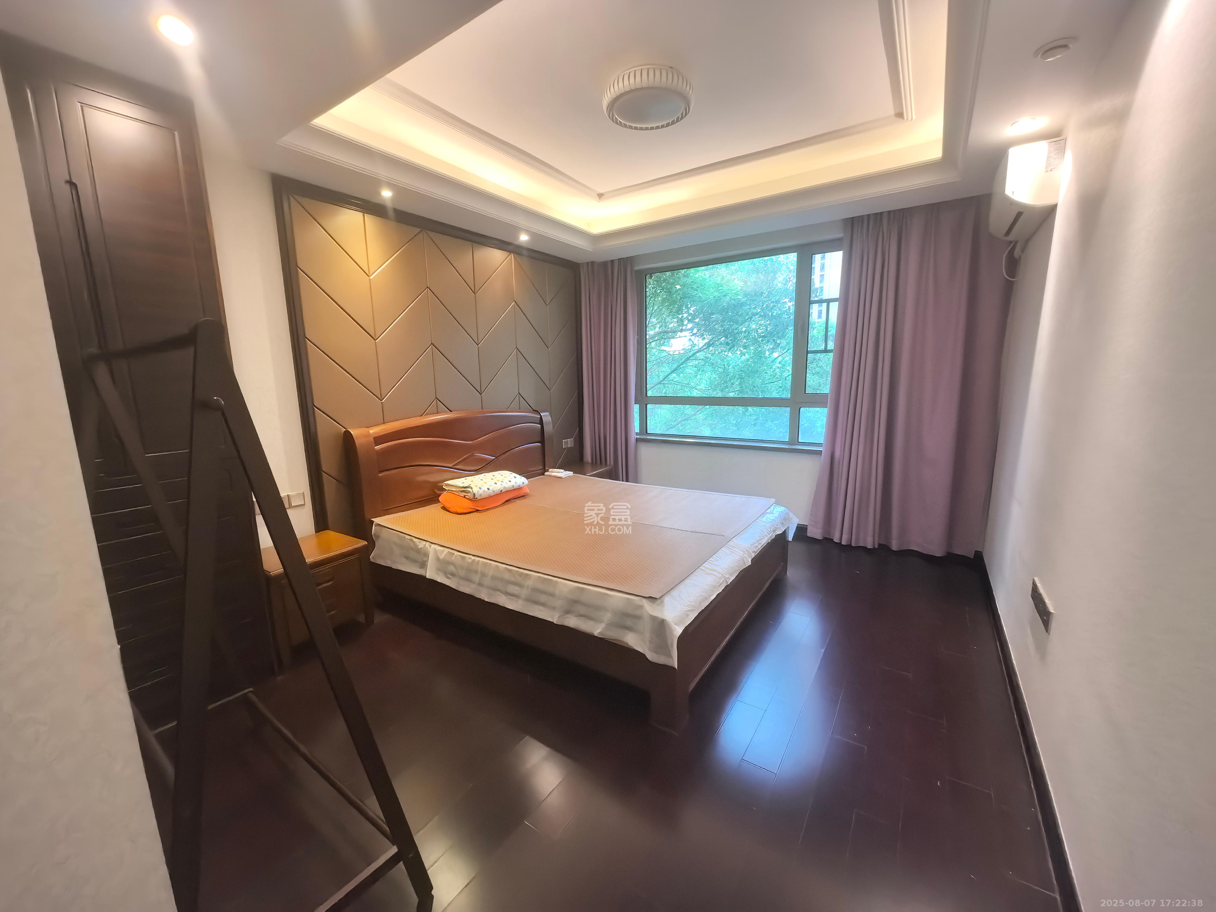 梅溪湖金茂府(金茂广场)(金茂览秀城)  3室2厅2卫    5000.0元/月 梅溪湖金茂府(金茂广场)(金茂览秀城)  3室2厅2卫    5000.0元/月室内图