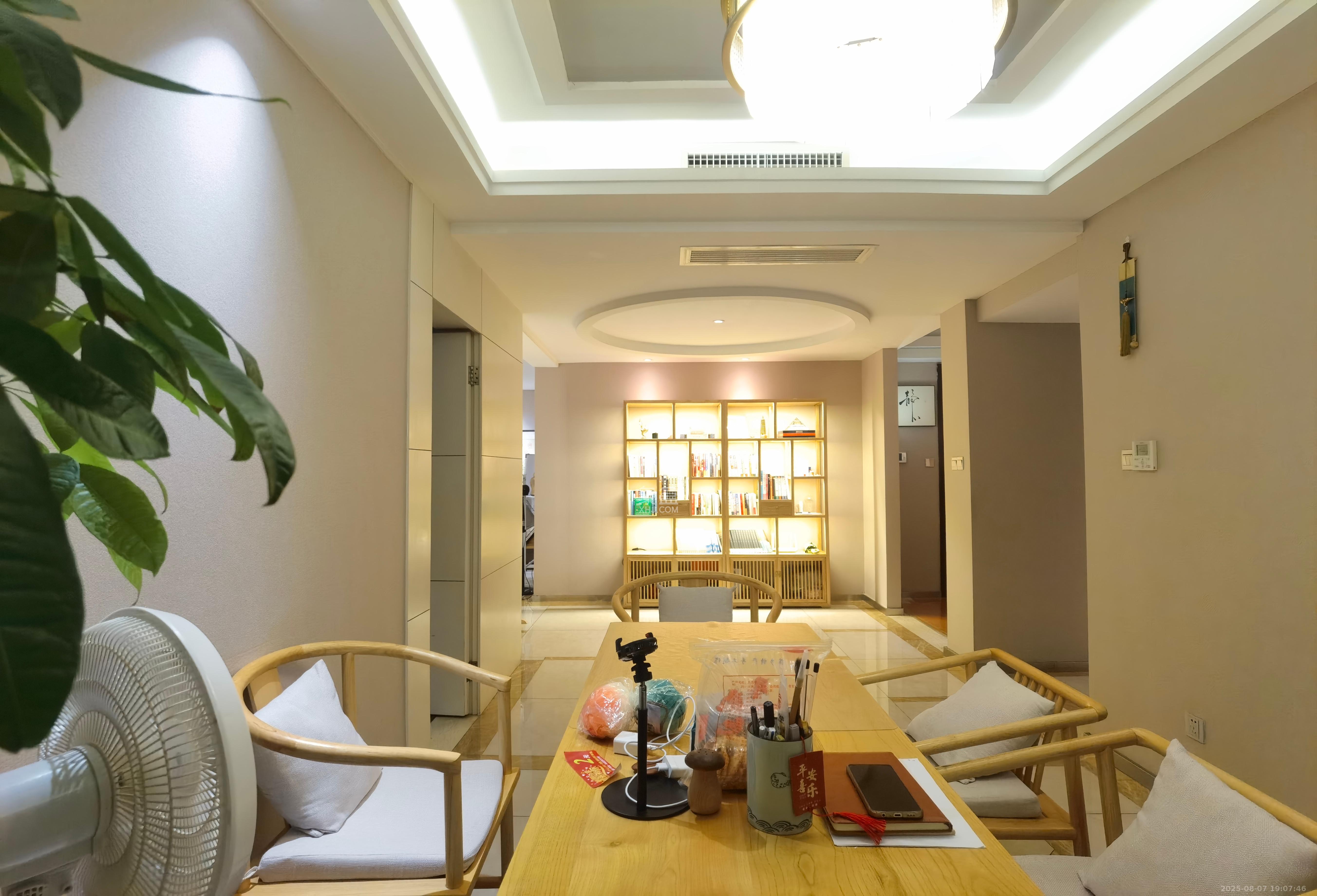 融科檀香山（融科紫檀、香山国际）  4室2厅2卫    10000.0元/月室内图