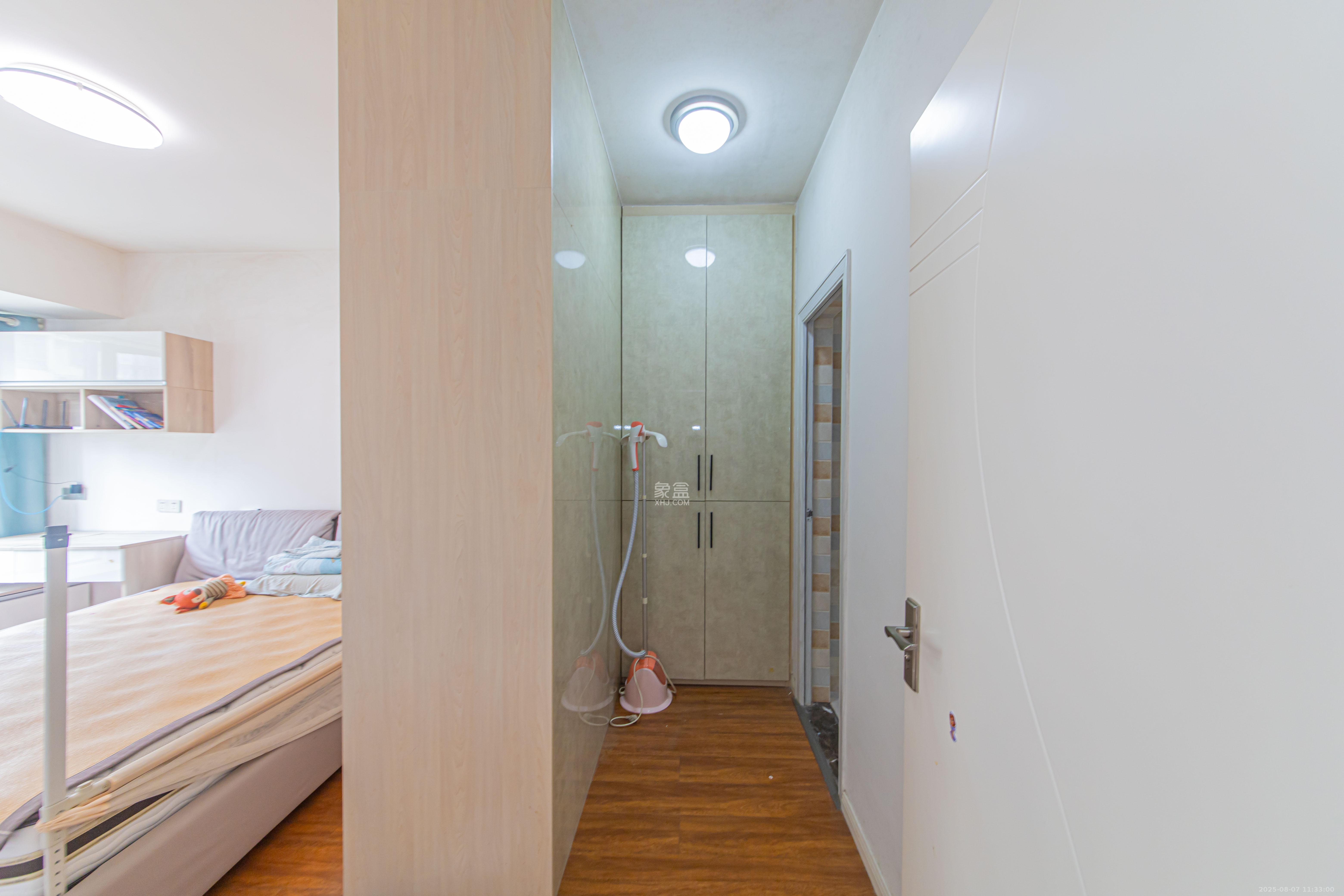 中建芙蓉嘉苑  3室2厅2卫    98.0万卫生间